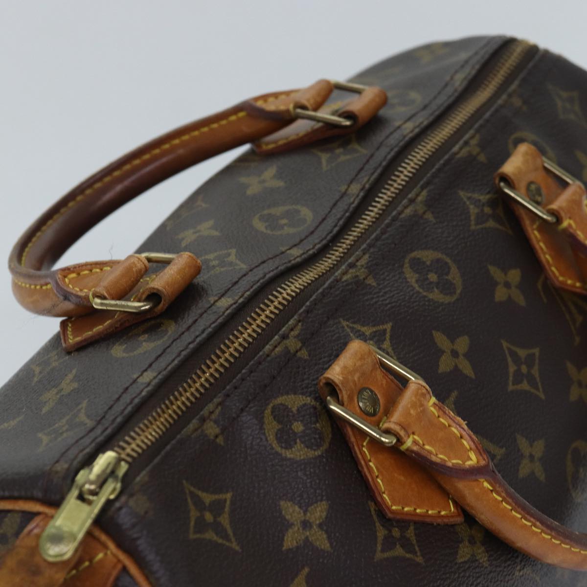 LOUIS VUITTON Handbag
