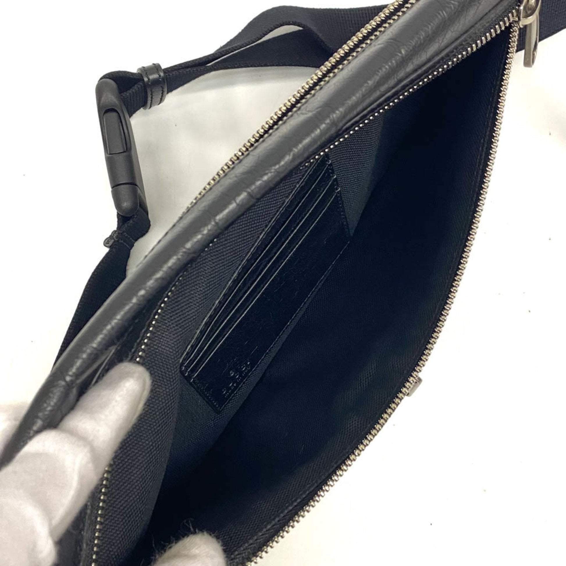 Gucci Leather Shoulder Bag