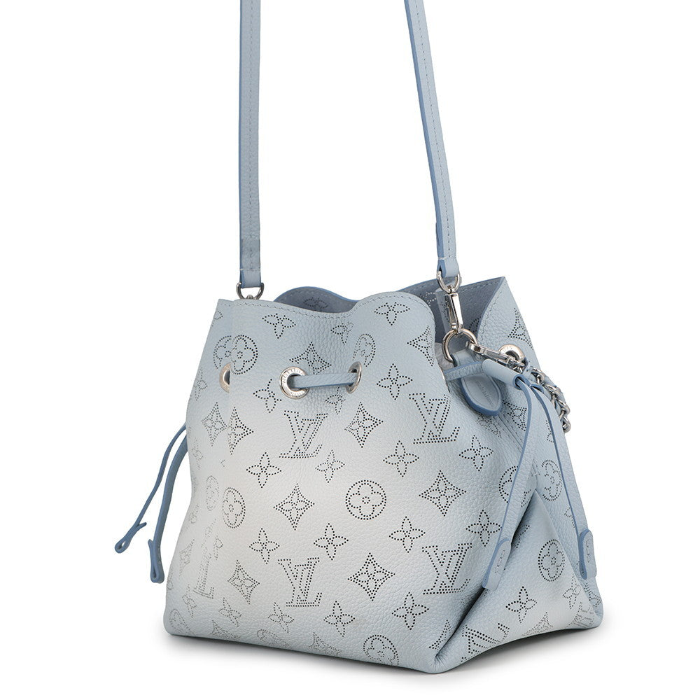 LOUIS VUITTON Bella Blue NuageM20507 Monogram Mahina