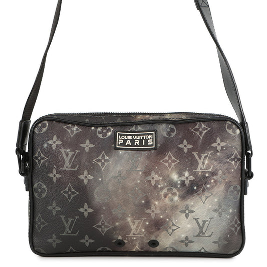 LOUIS VUITTON Alpha Messenger NoirM44165 Monogram Galaxy