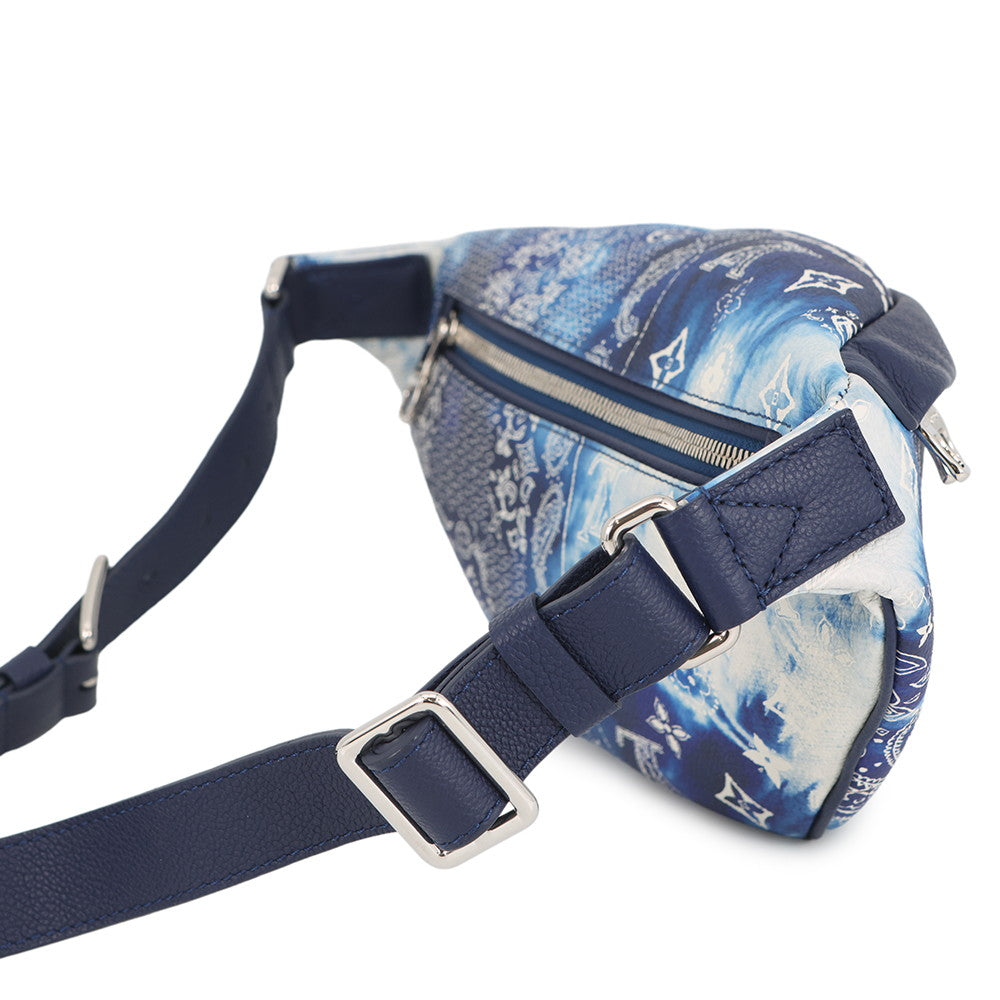 LOUIS VUITTON Discovery Bumbag BlueM20587 Monogram Bandana Size PM
