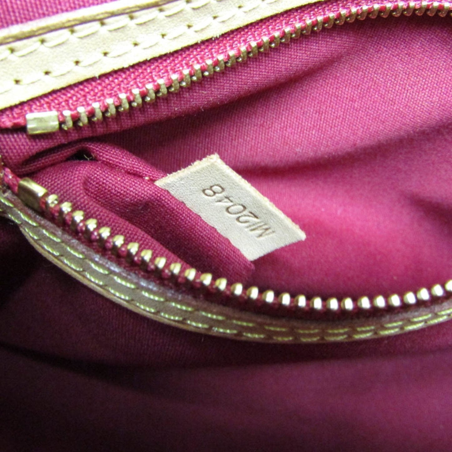 LOUIS VUITTON Reade Handbag