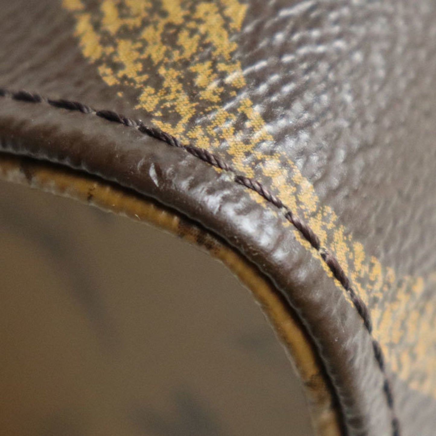 LOUIS VUITTON Onthego Tote