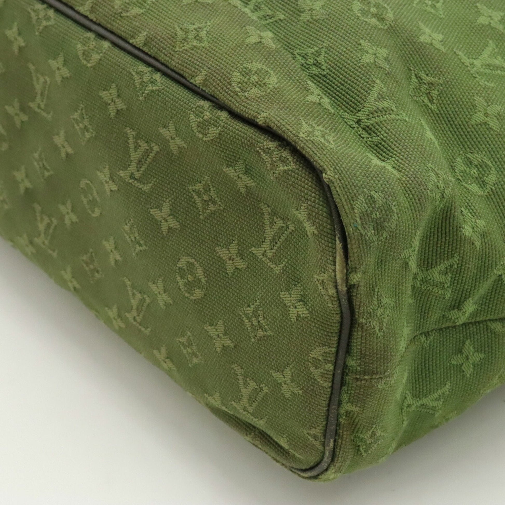LOUIS VUITTON Lucille Tote