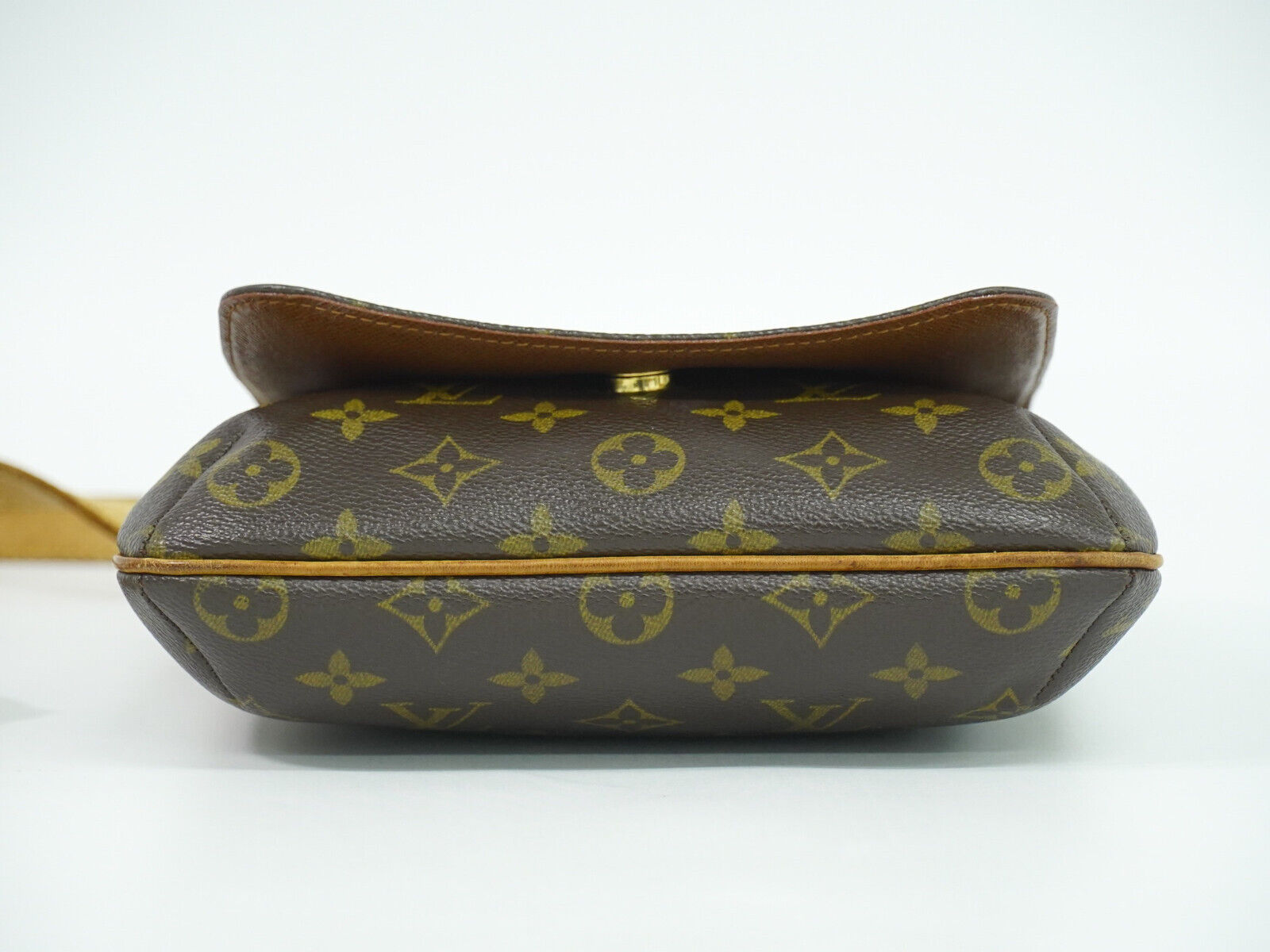 LOUIS VUITTON Mtte Salsa Handbag