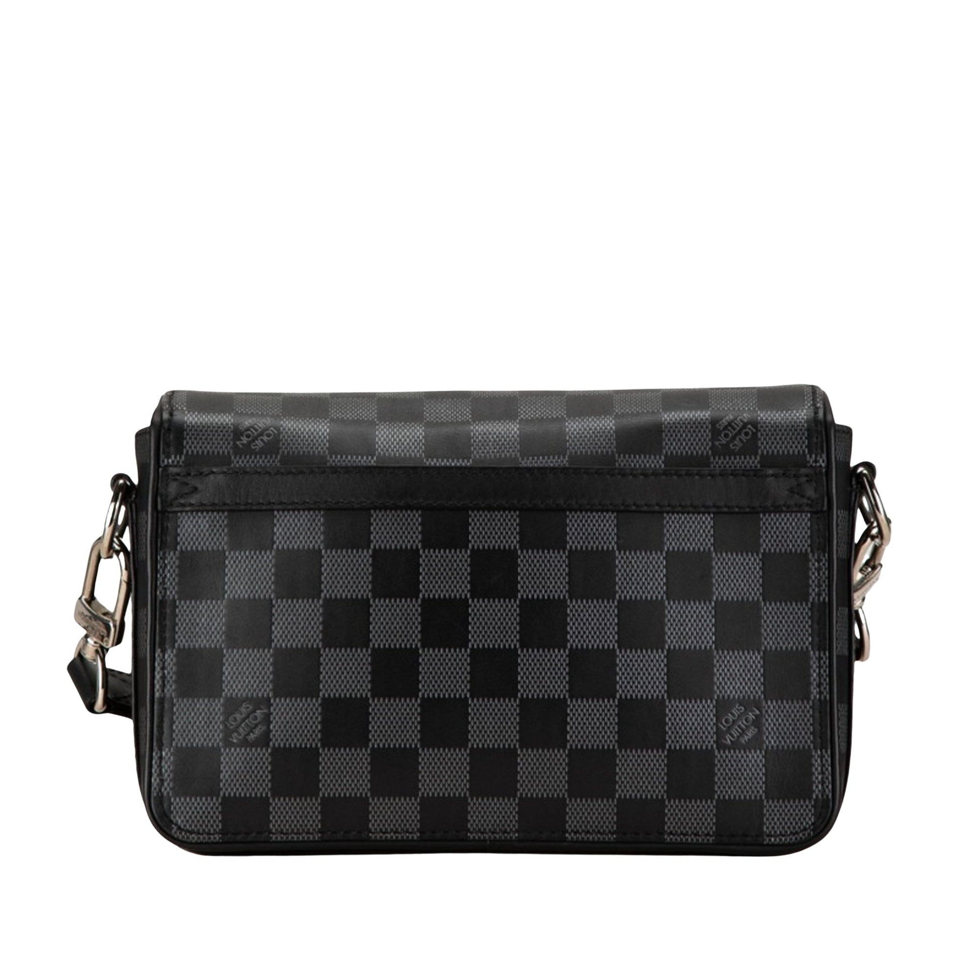LOUIS VUITTON Messenger Shoulder Bag