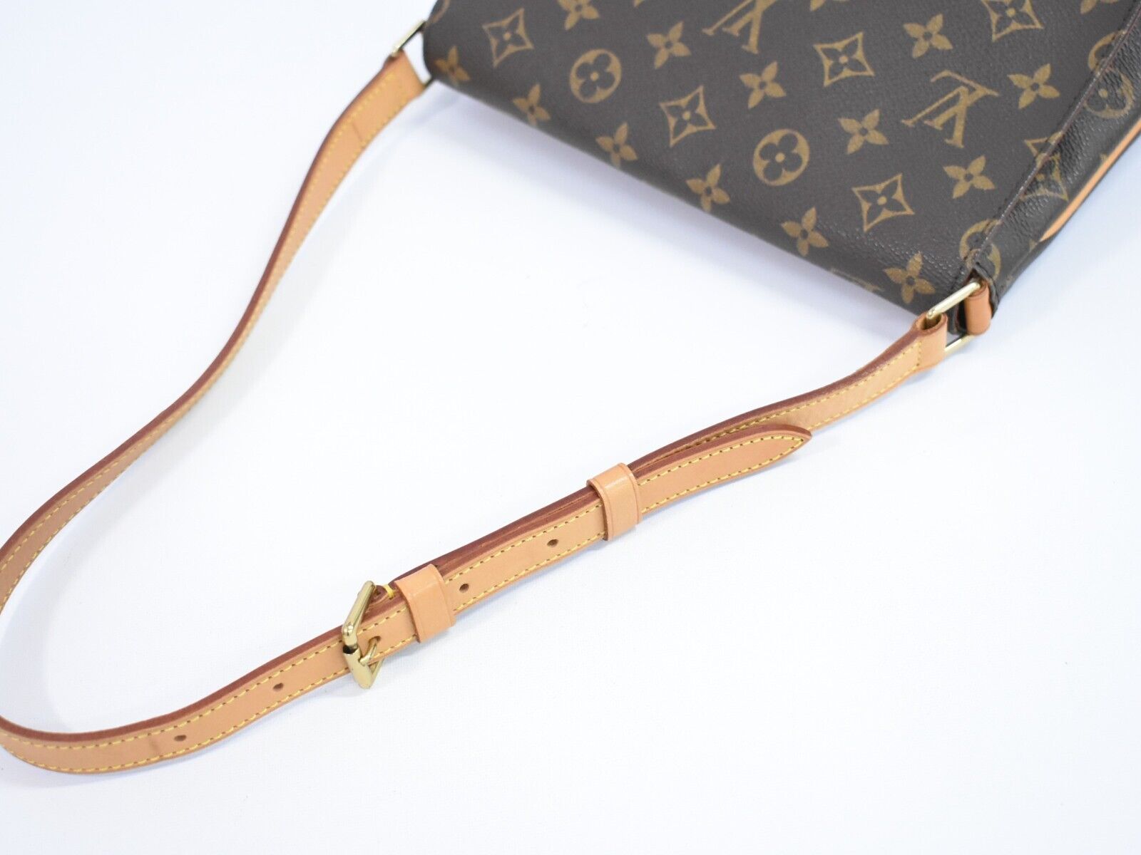 LOUIS VUITTON Mtte Tango Shoulder Bag