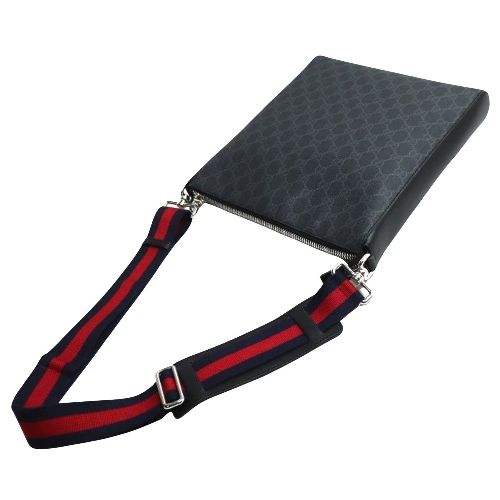 Gucci Messenger