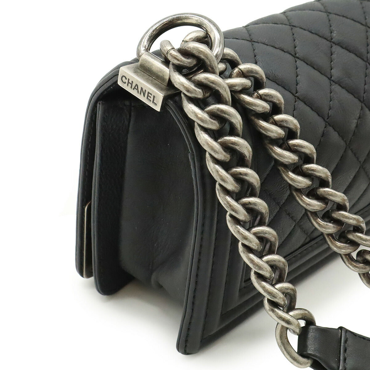 Chanel Boy Chanel Leather Shoulder Bag