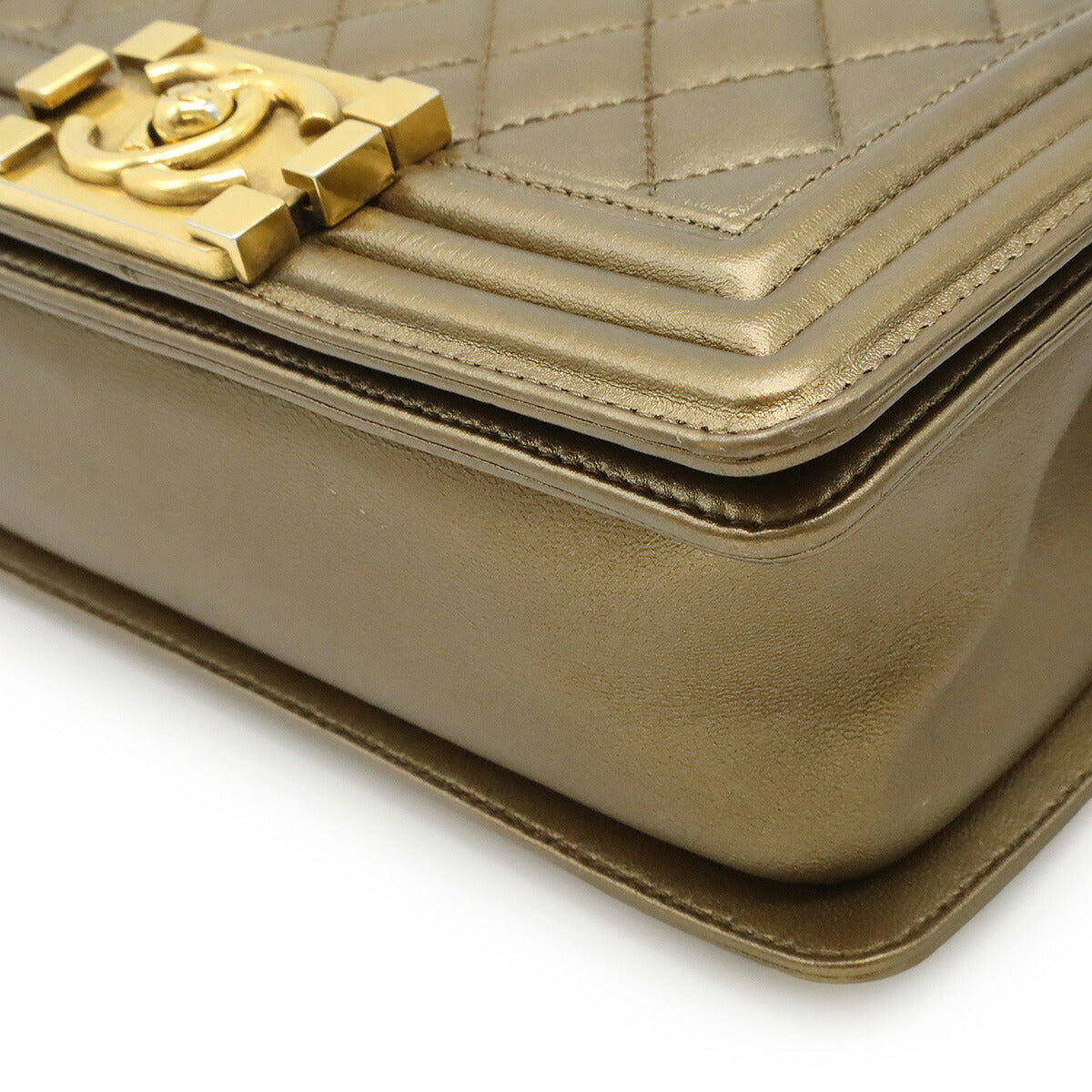 Chanel Boy Chanel Leather Shoulder Bag