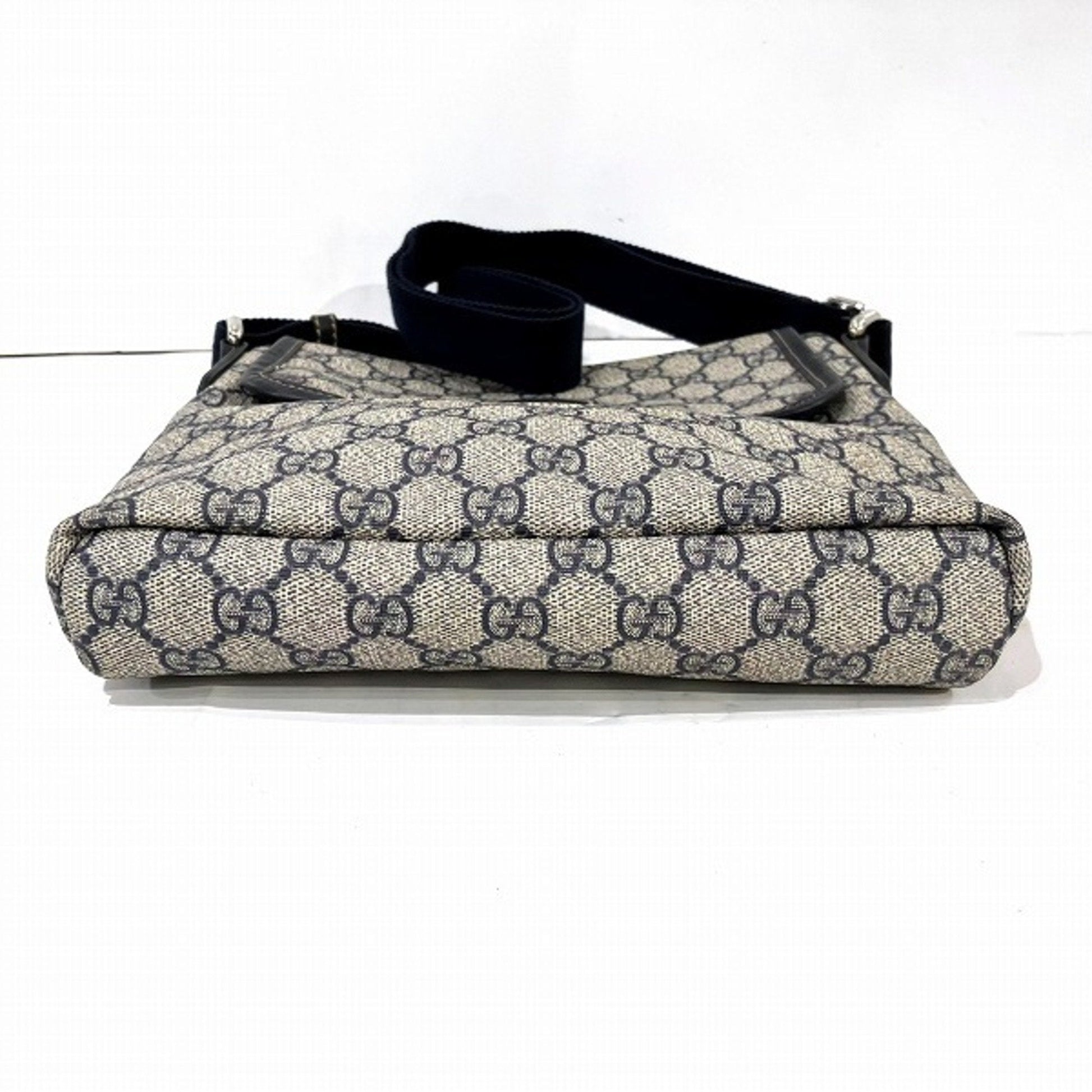 Gucci Messenger
