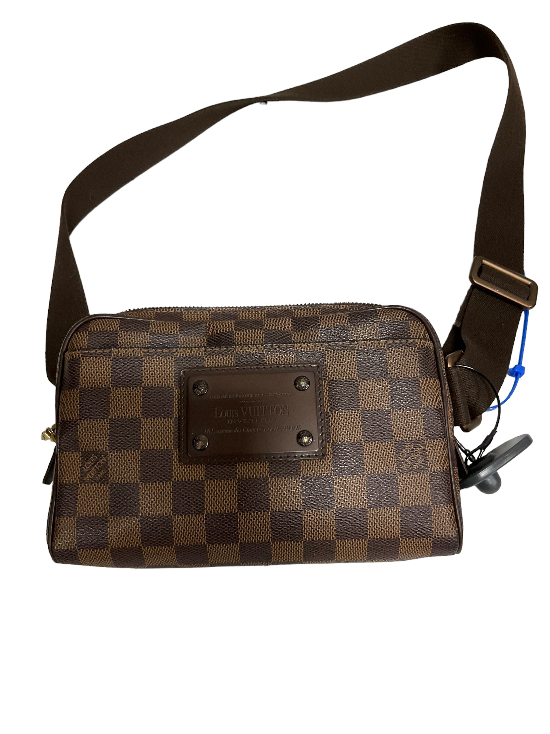 HandBag Luxury Designer By Louis Vuitton Size: Medium