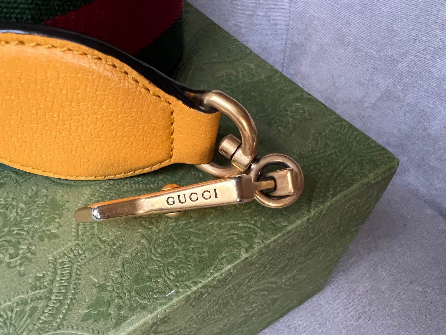 Gucci Neo  GG Supreme Messenger Bag (RRP £1060)