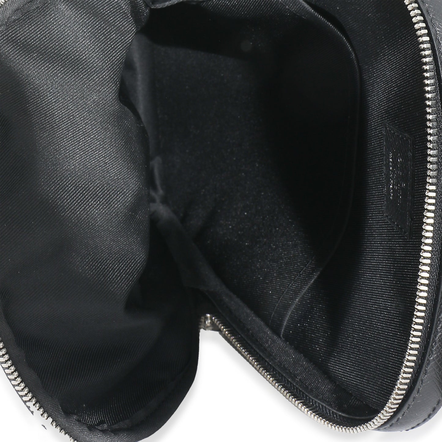 Louis Vuitton Black Taiga Avenue Sling Bag