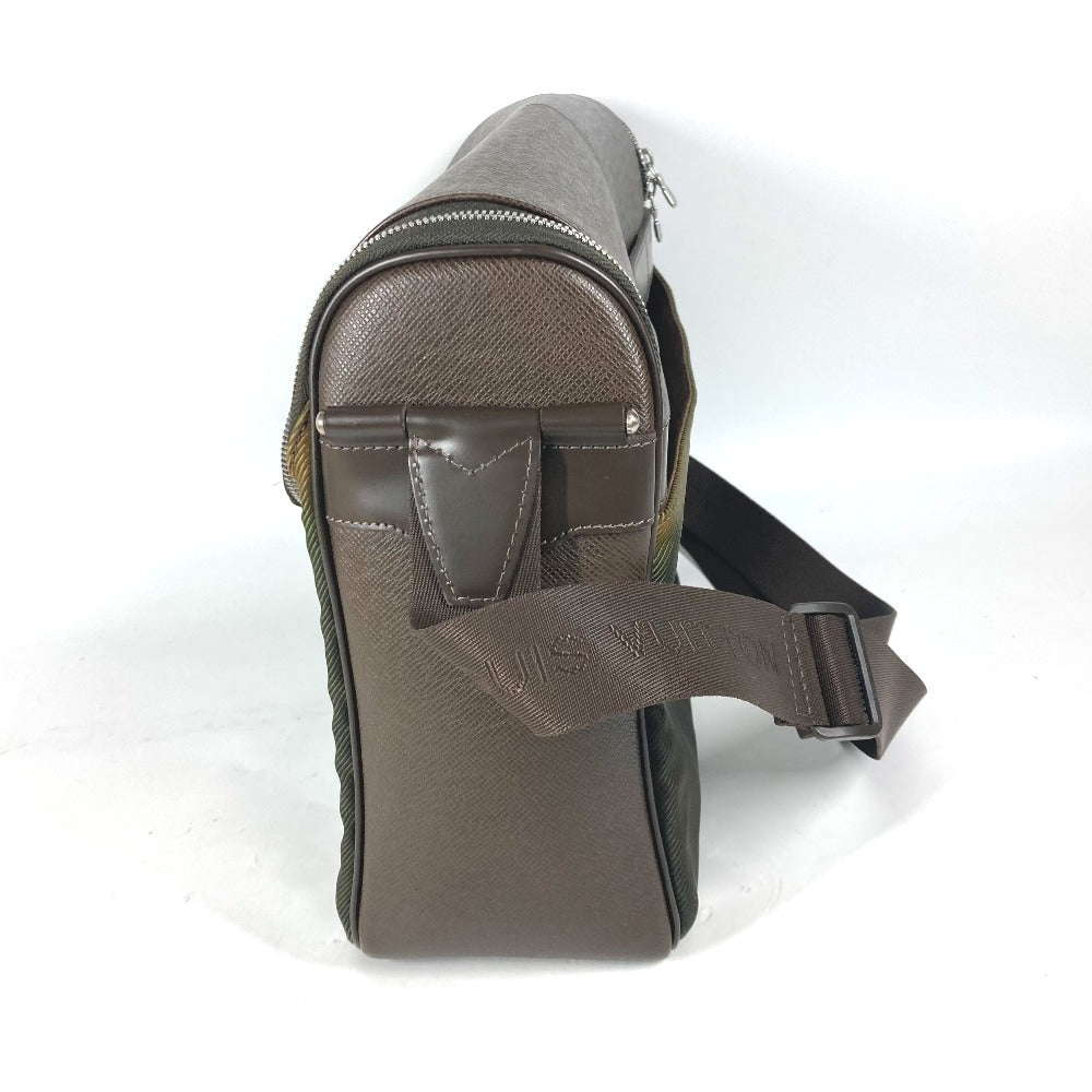 LOUIS VUITTON Shoulder Bag Taiga Leather, Nylon Brown Taiga Thai meal mens