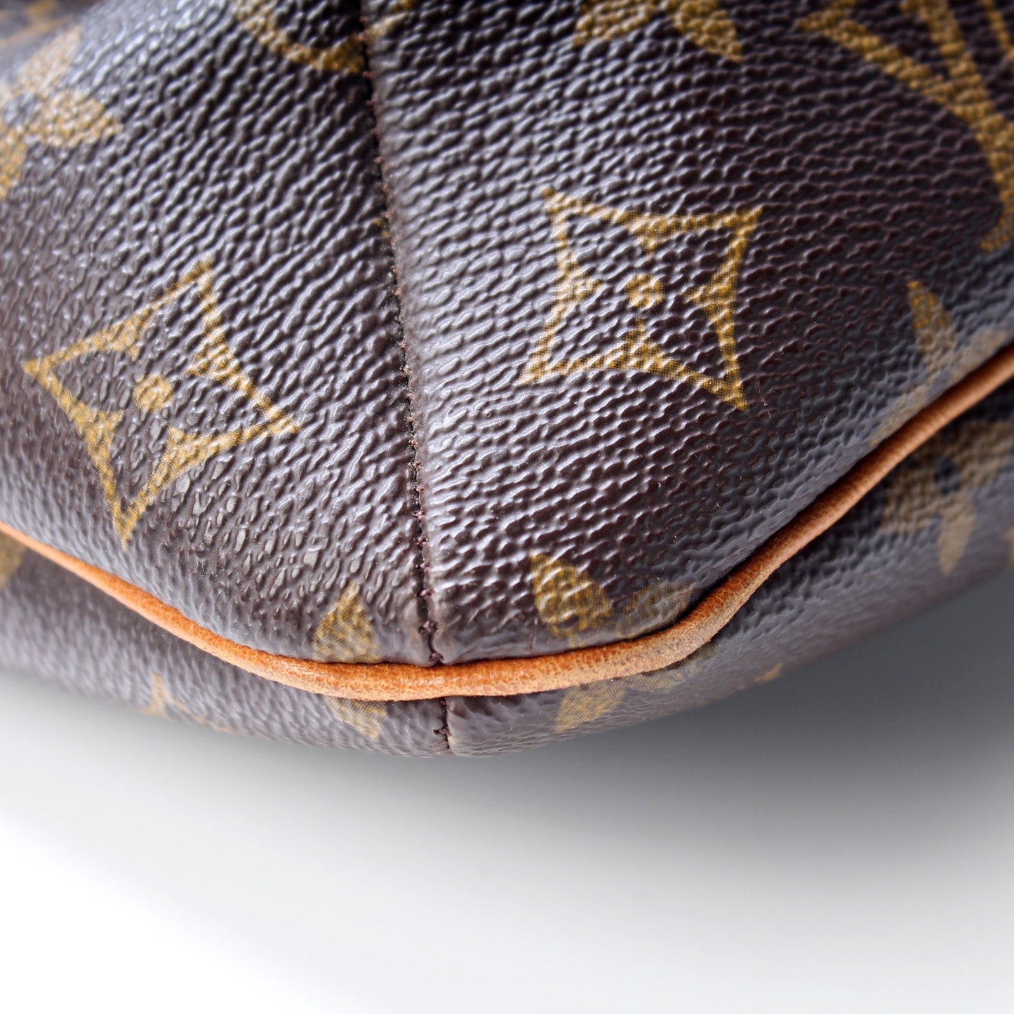 Louis Vuitton Mussette Messenger Monogram
