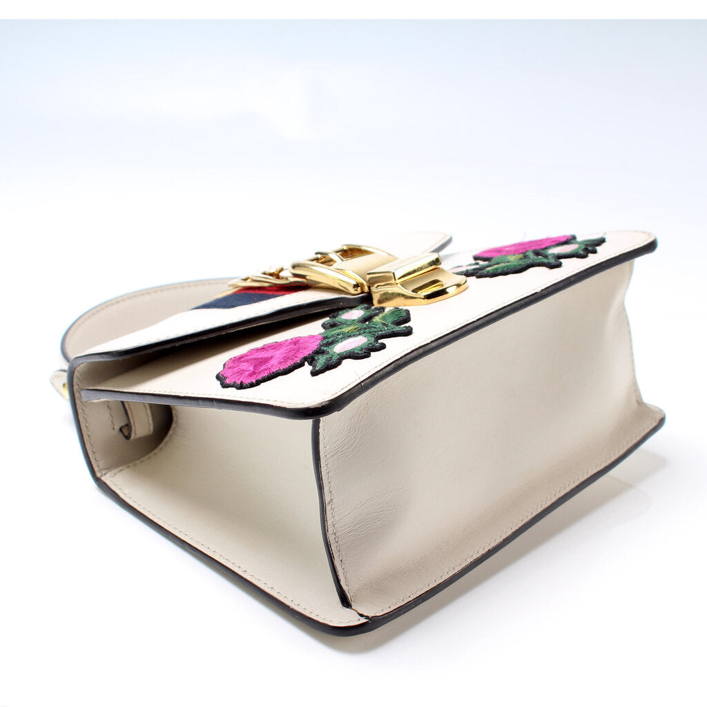 Gucci 470270 Sylvie Mini Bag