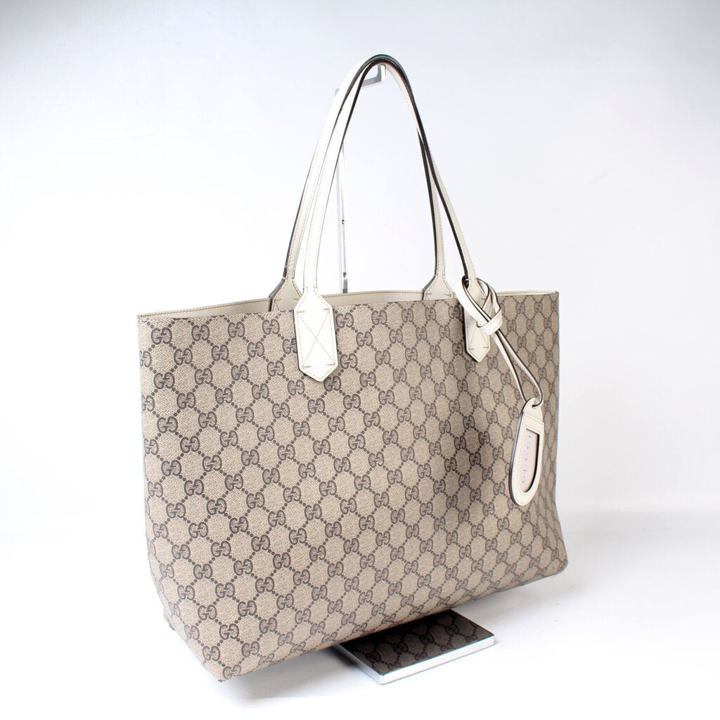 Gucci 368569 GG Supreme Medium Tote Bag