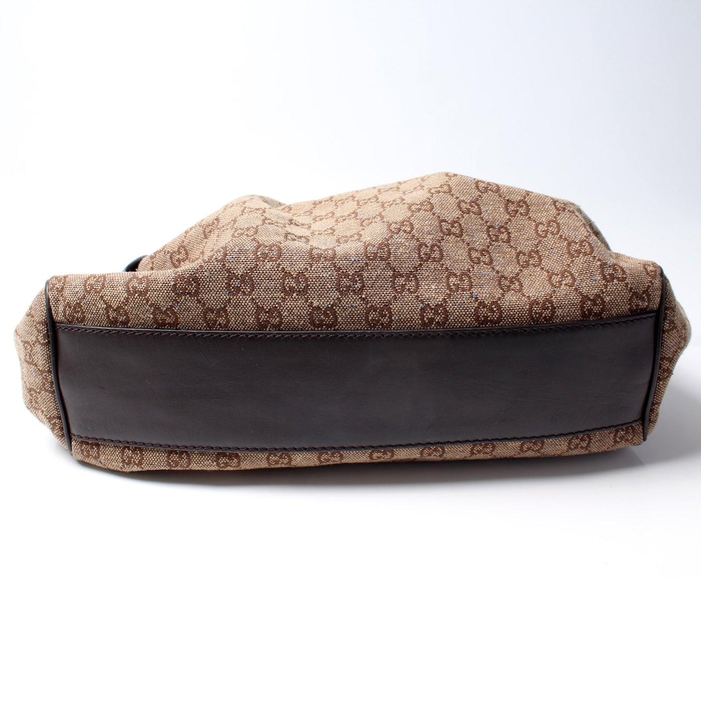 Gucci 211944 Sukey GG Canvas Medium Bag