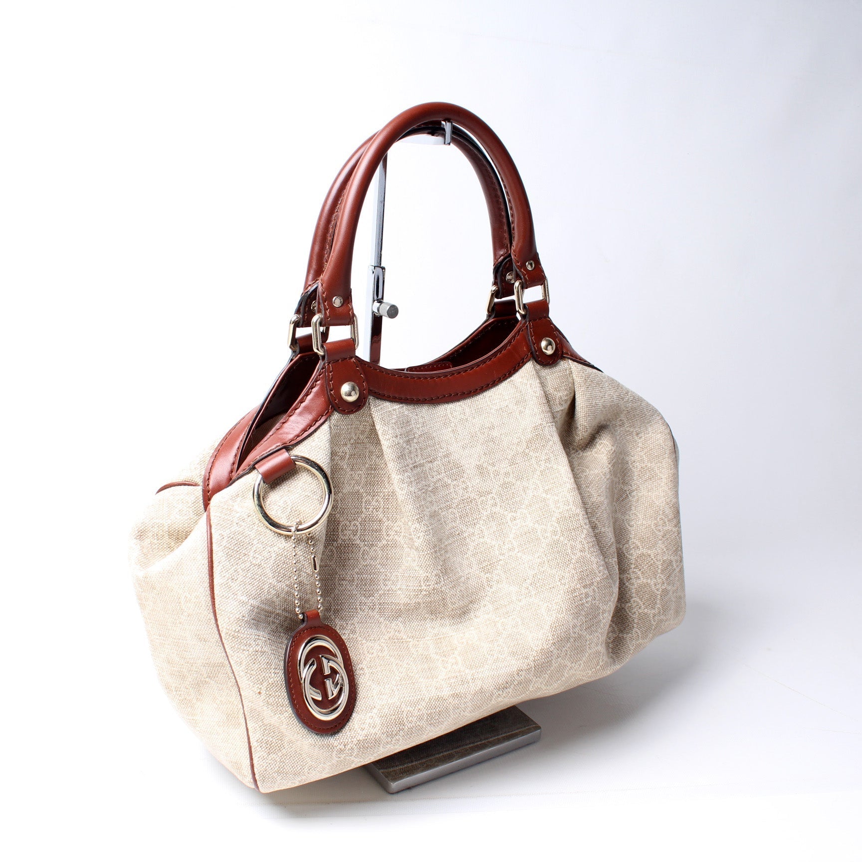 Gucci 211944 Sukey GG Medium Bag