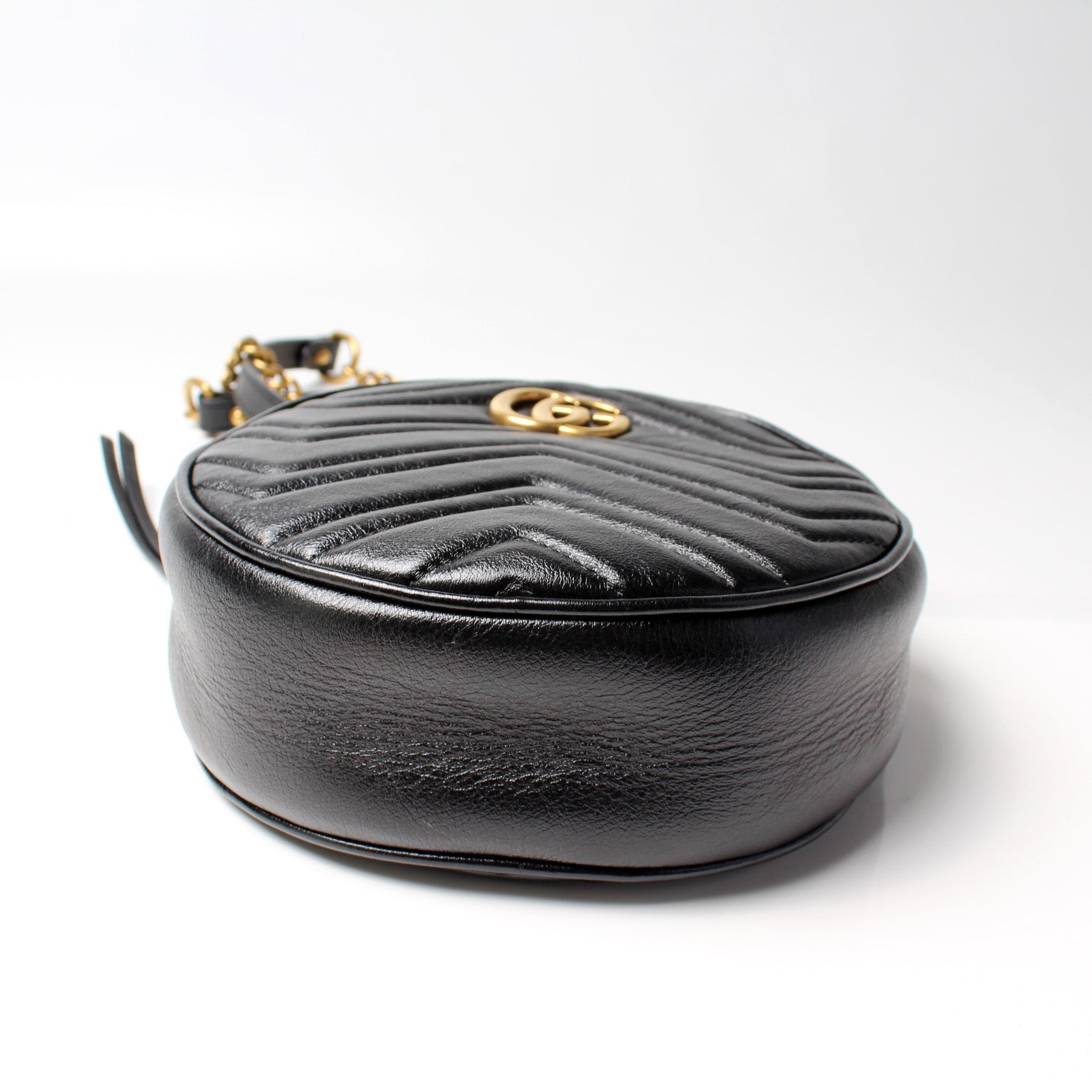 Gucci 550154 Marmont Mini Round Bag