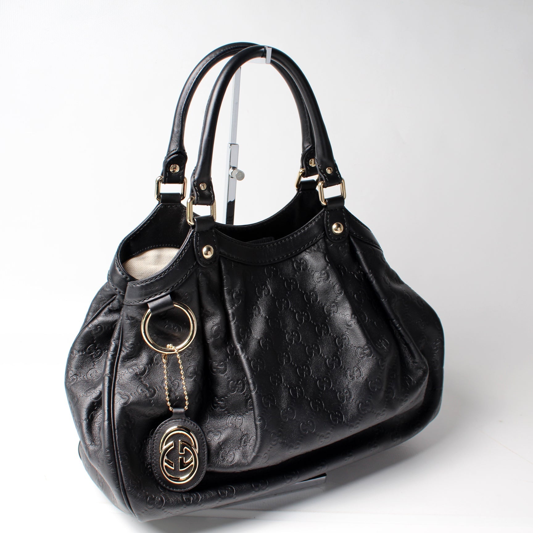 Gucci 211944 Sukey GG Leather Medium Bag