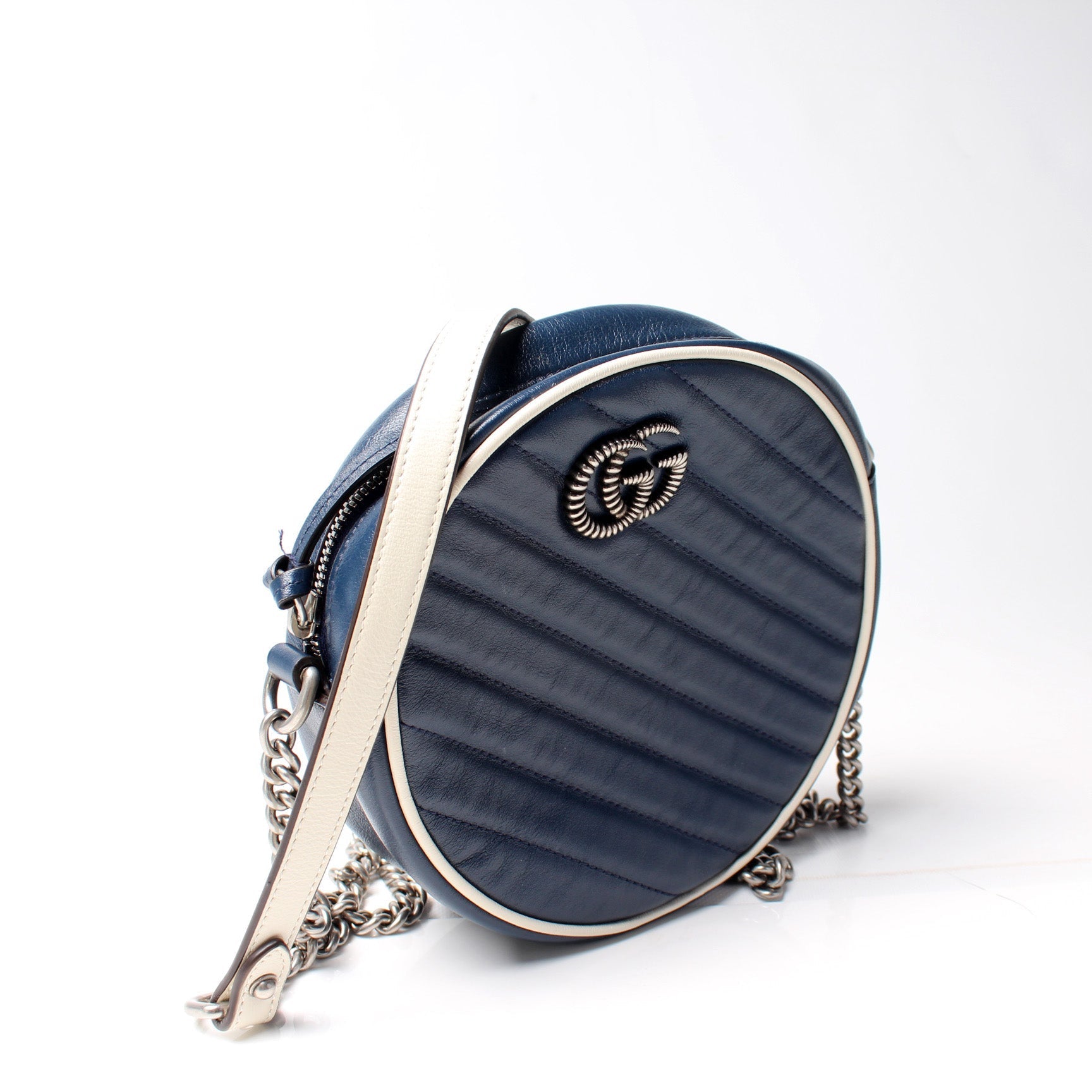 Gucci 550154 Marmont Mini Round Bag