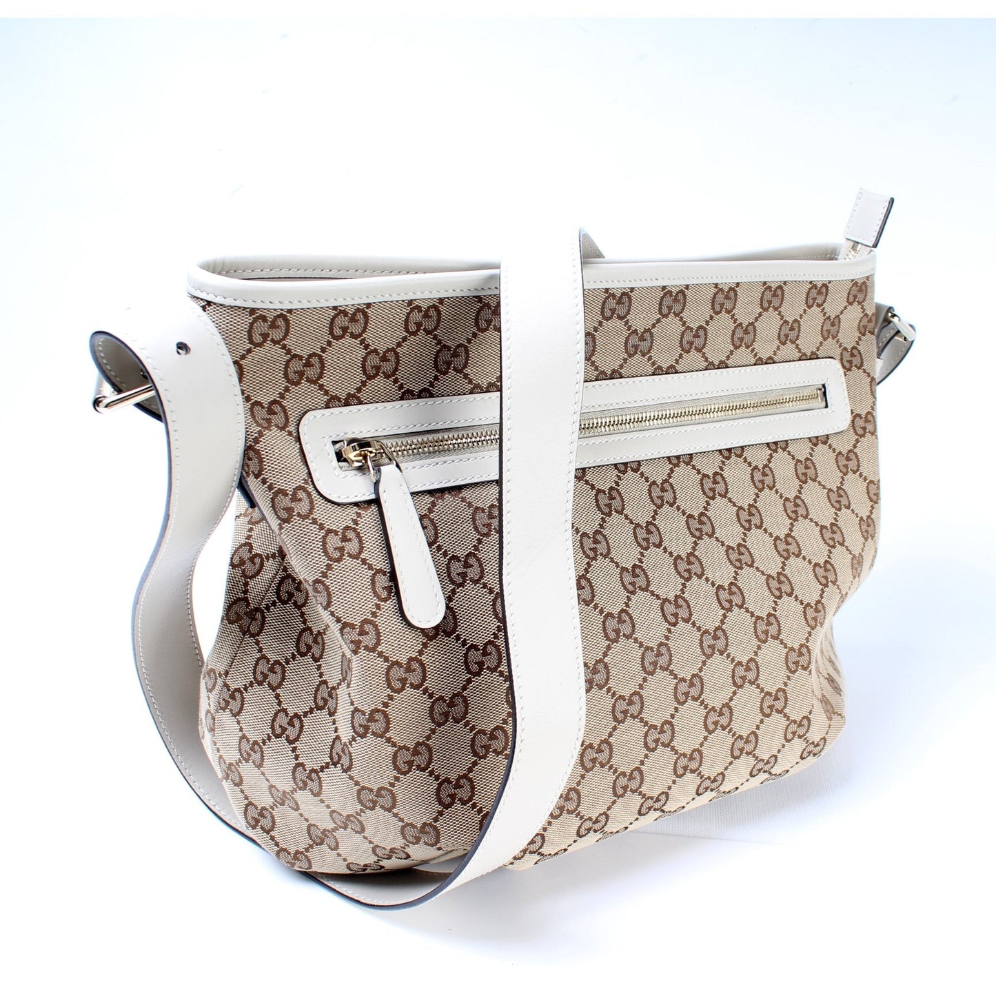 Gucci 388930 GG Canvas Shoulder Bag