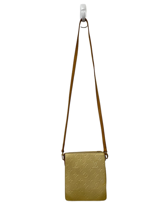 Crossbody Luxury Designer By Louis Vuitton Size: Medium