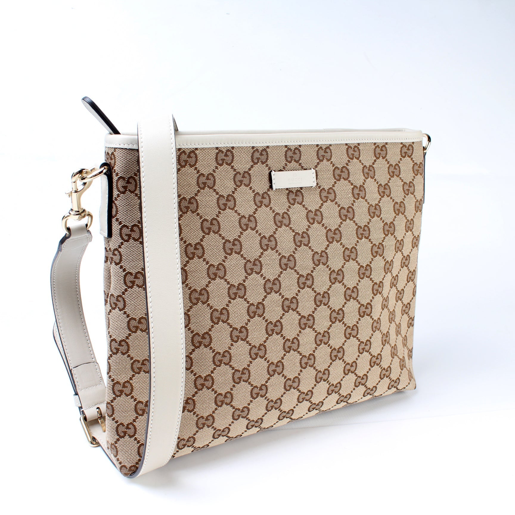 Gucci 388924 GG Canvas Crossbody Bag