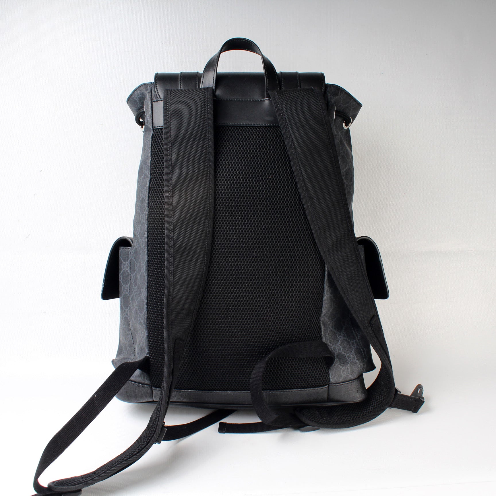Gucci 495563 GG Supreme Backpack Bag
