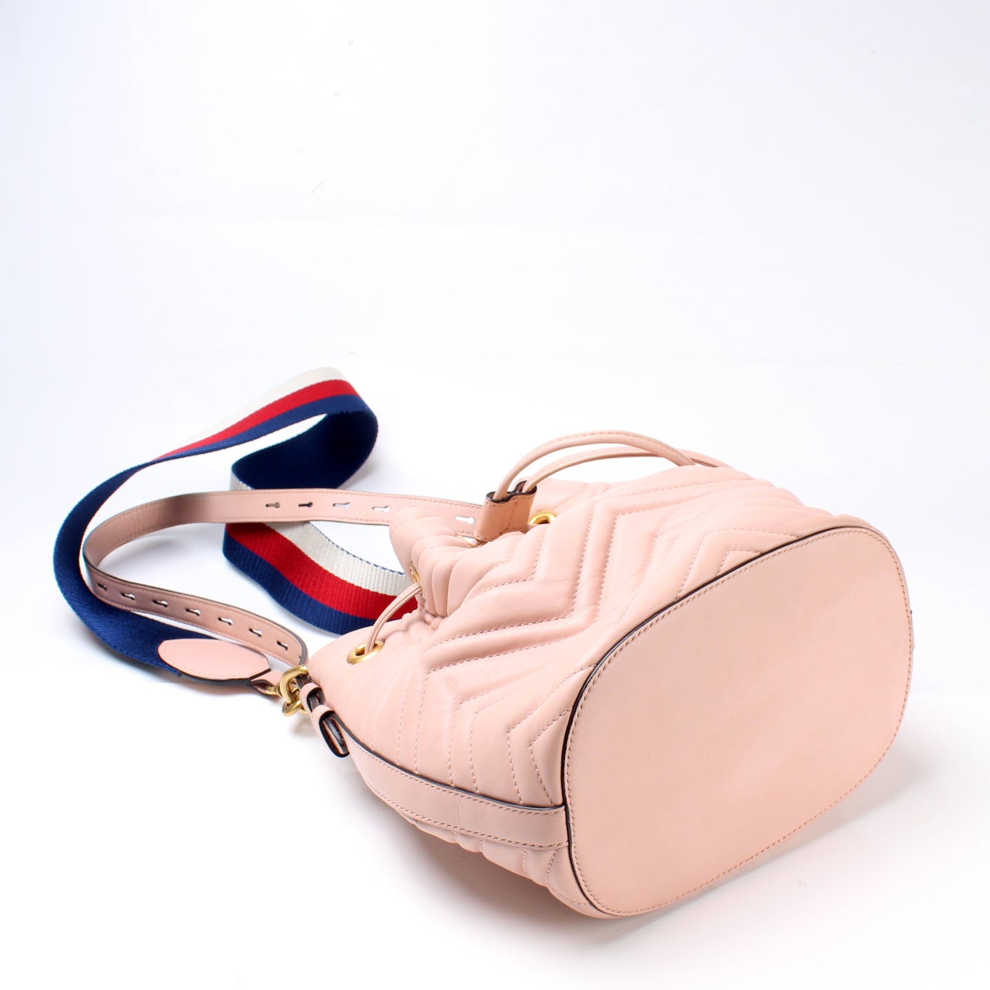 Gucci 476674 GG Marmont Bucket Bag