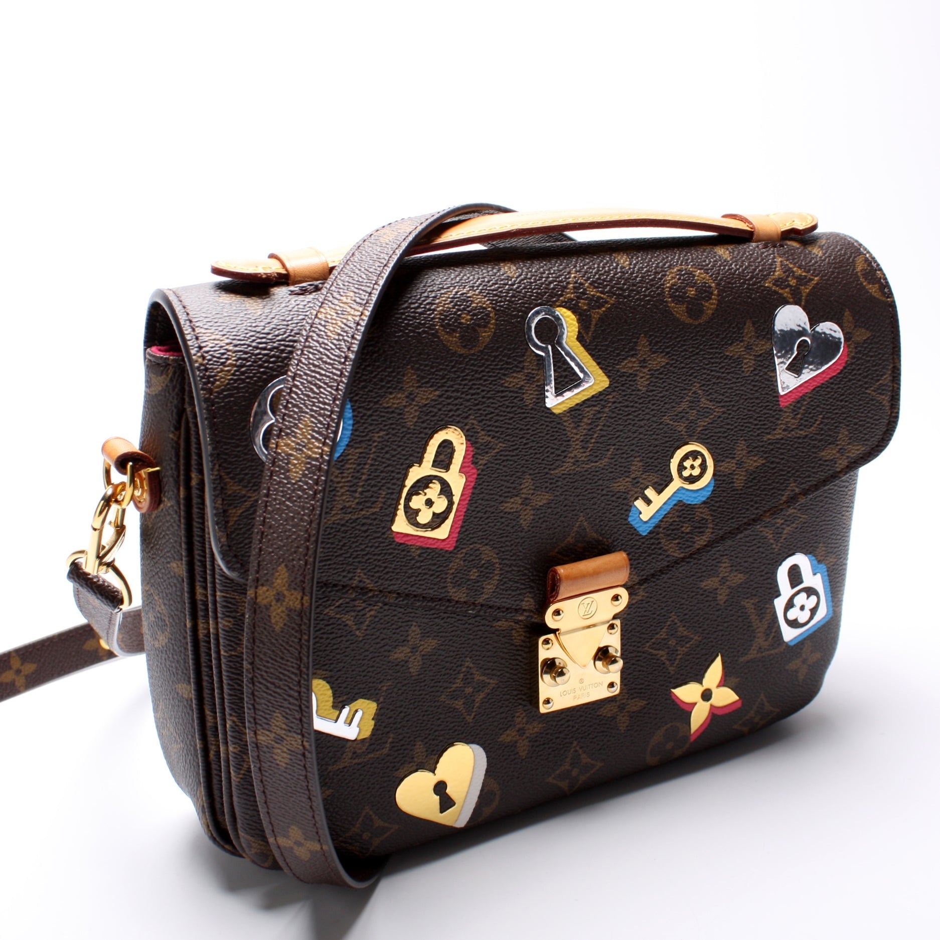Louis Vuitton Pochette Metis Monogram Lovelock