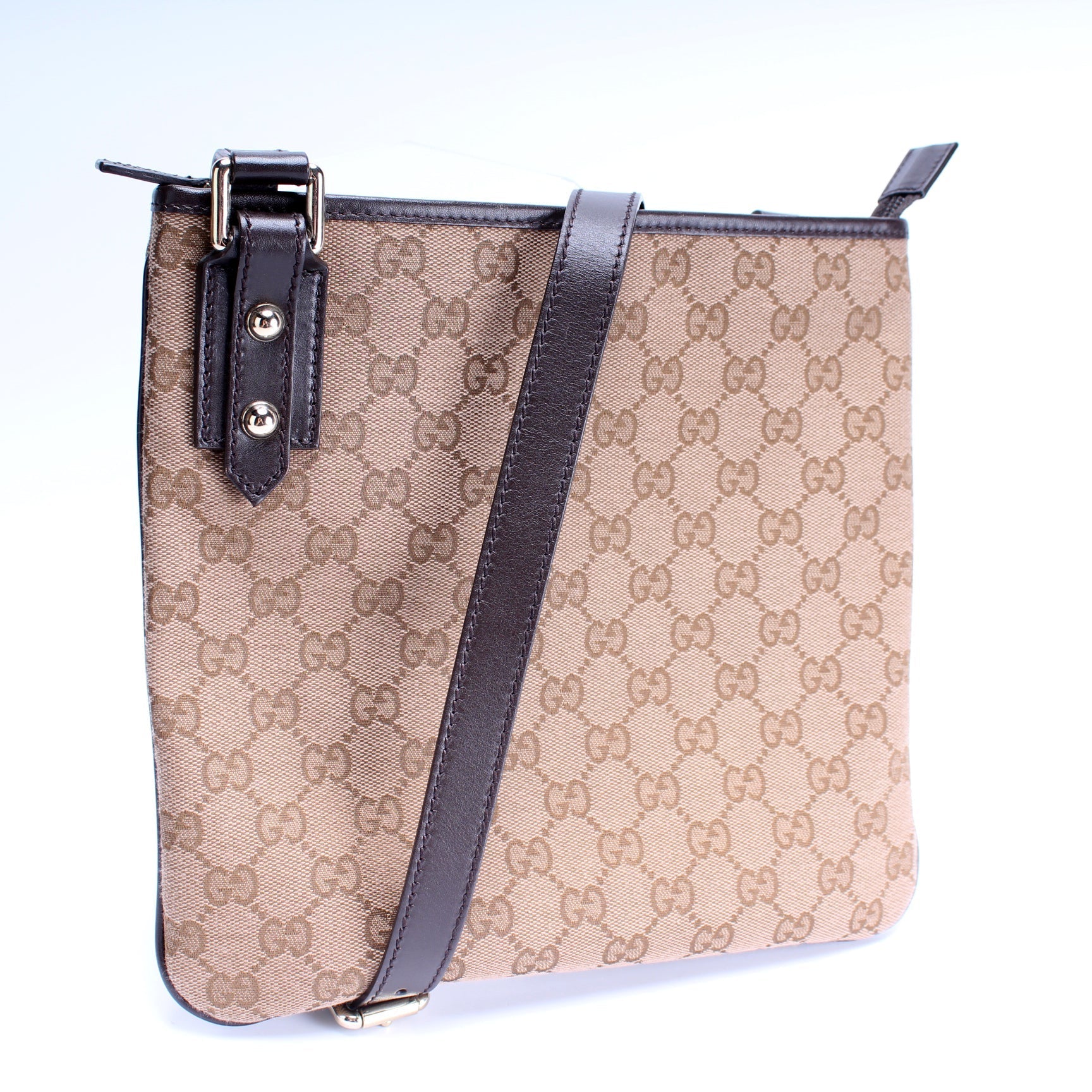 Gucci 257246 GG Canvas Flat Messenger Bag