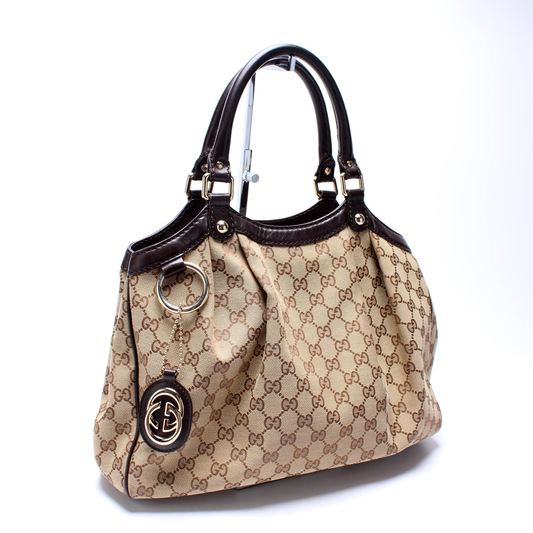 Gucci 211944 Sukey GG Canvas Medium Bag
