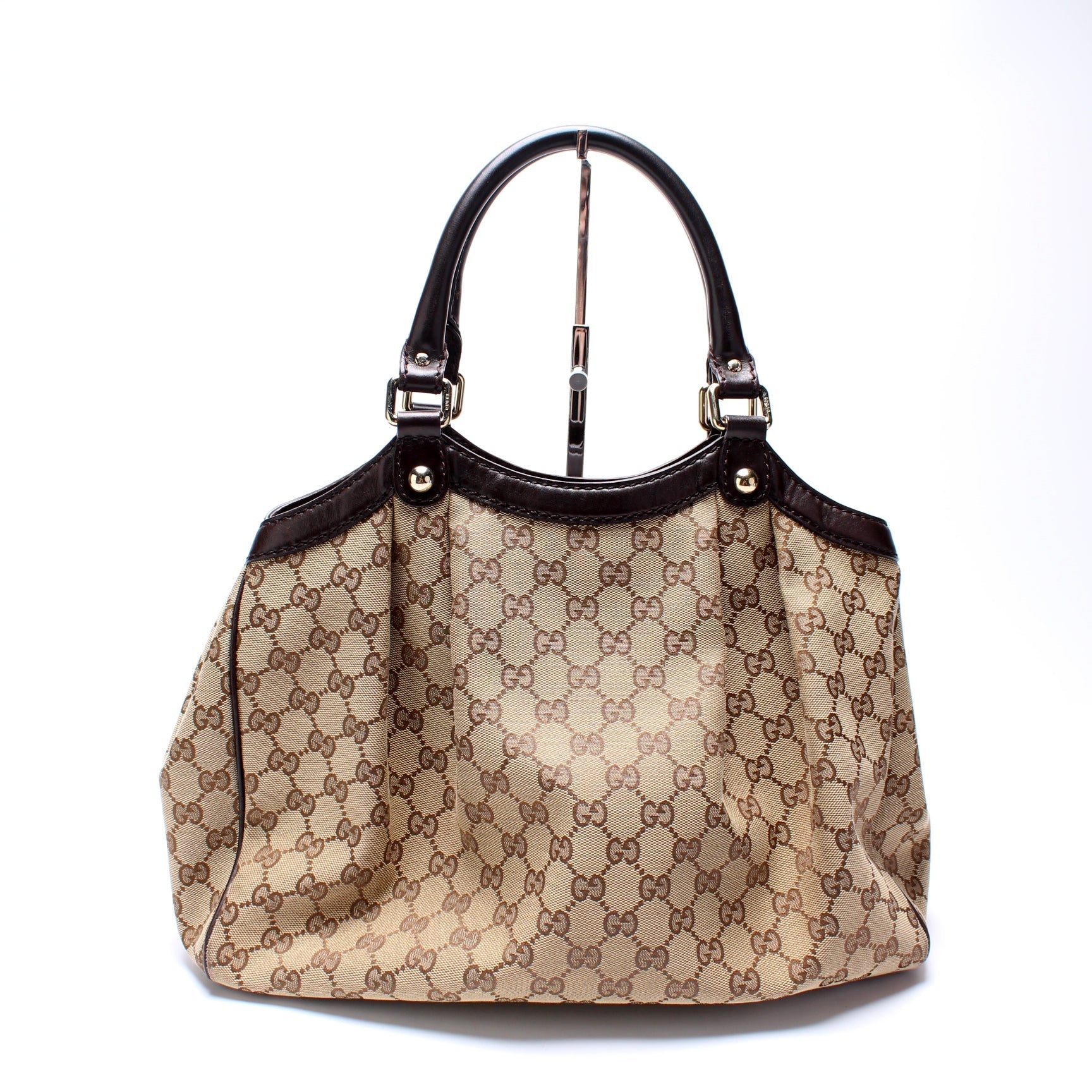 Gucci 211944 Sukey GG Canvas Medium Bag