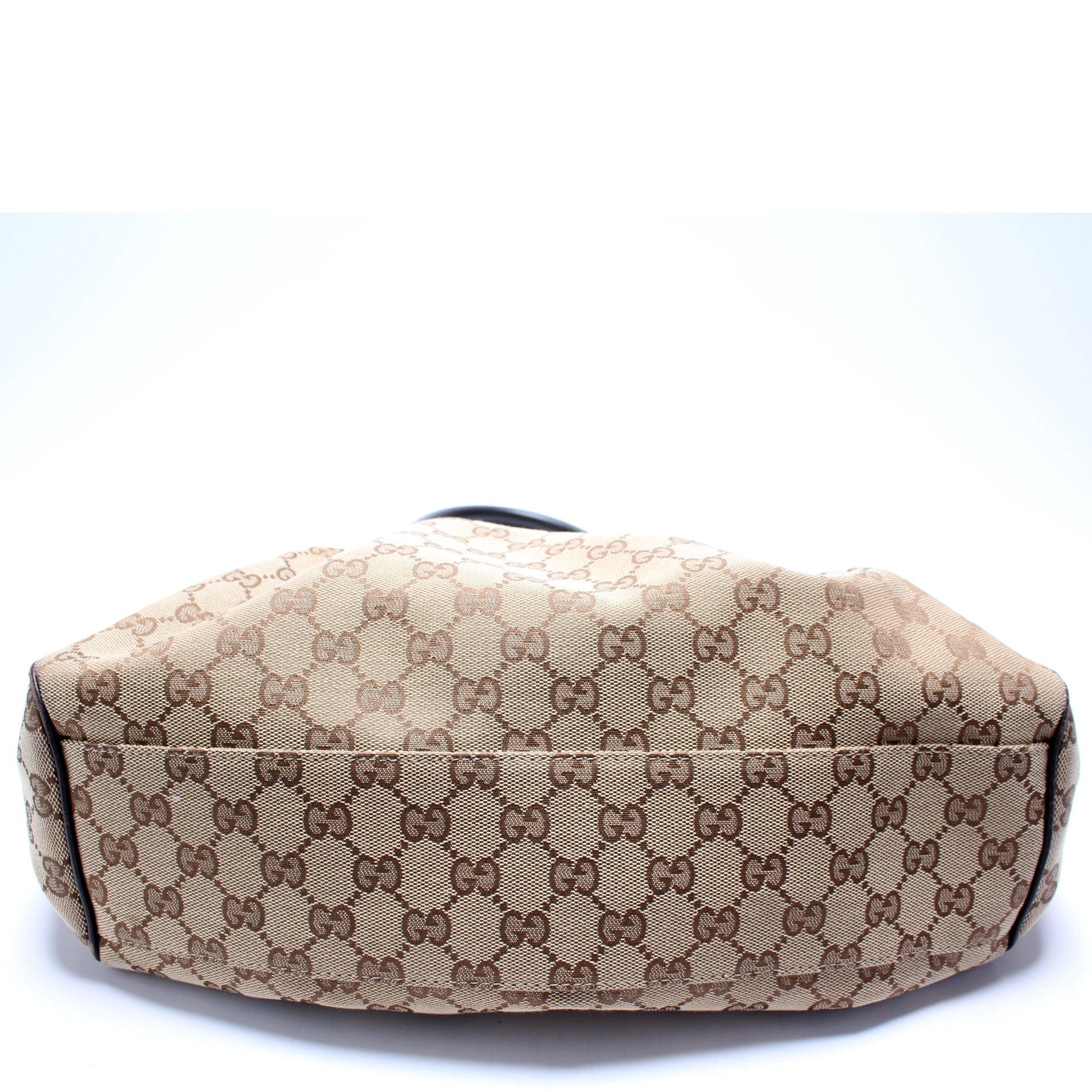 Gucci 211944 Sukey GG Canvas Medium Bag