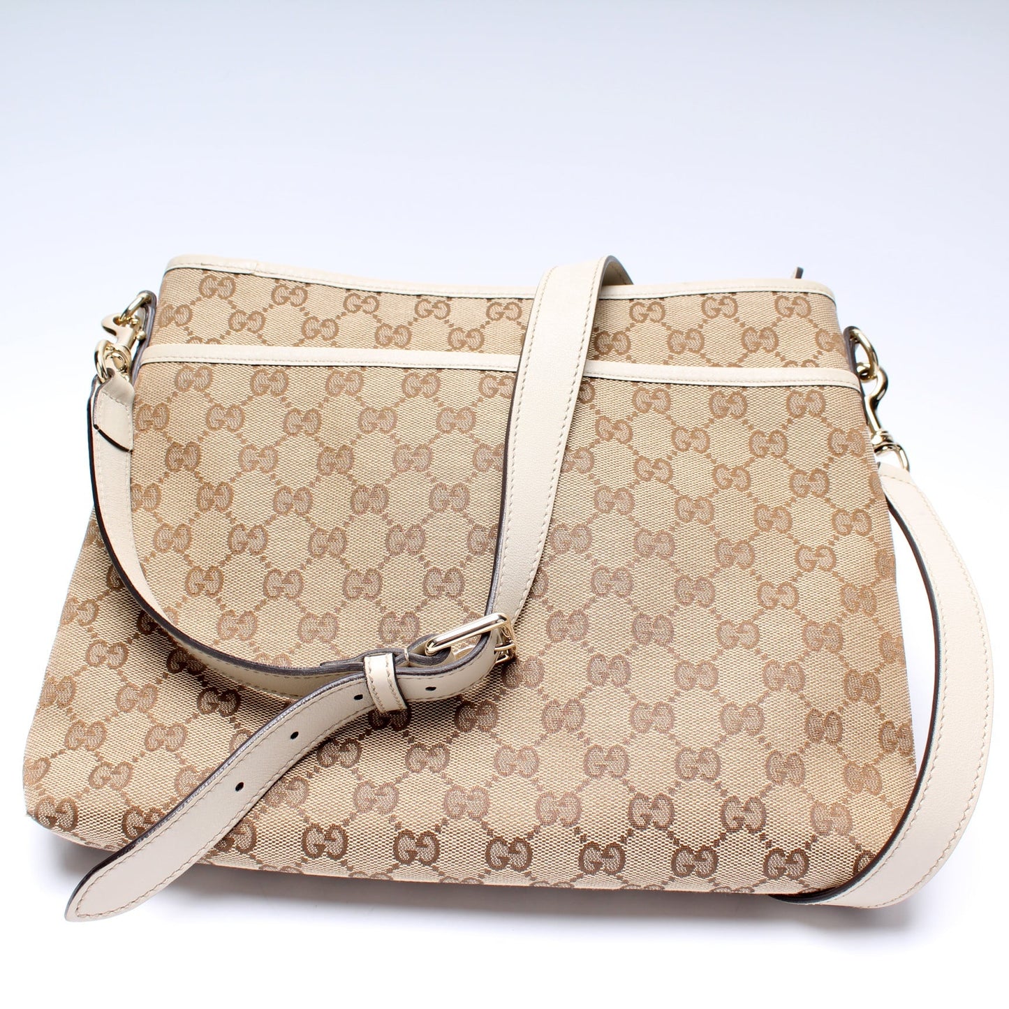 Gucci 388924 GG Canvas Crossbody Bag