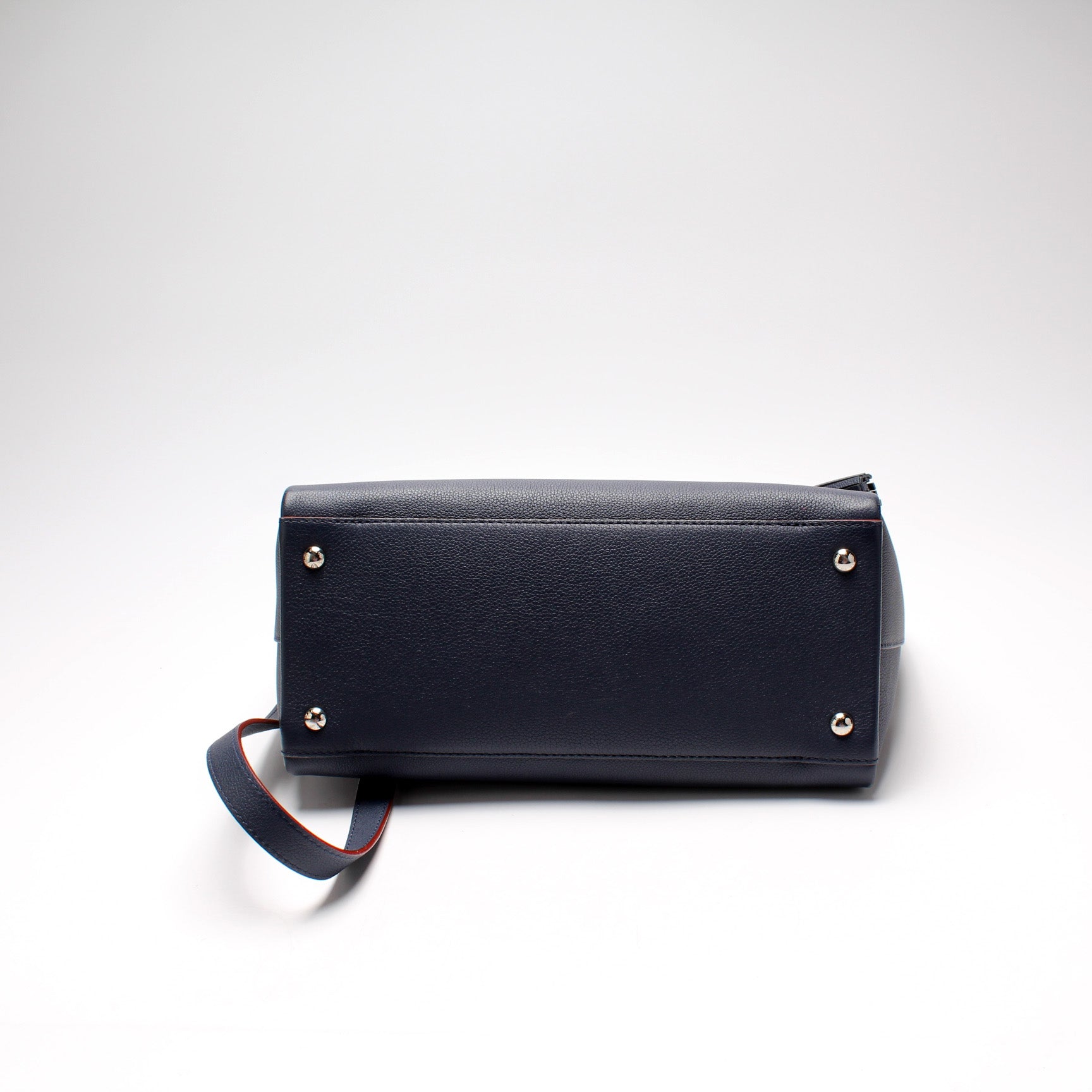  Louis Vuitton Lockmeto Calfskin