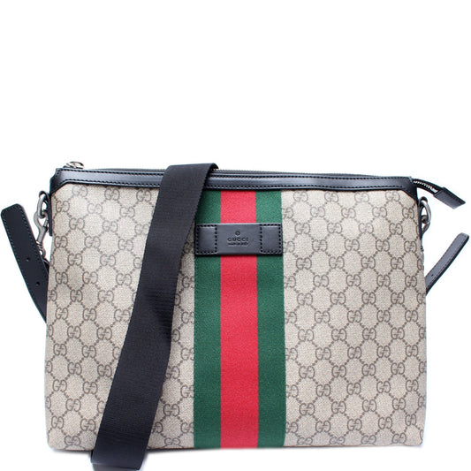 Gucci 523335 GG Supreme Messenger Bag