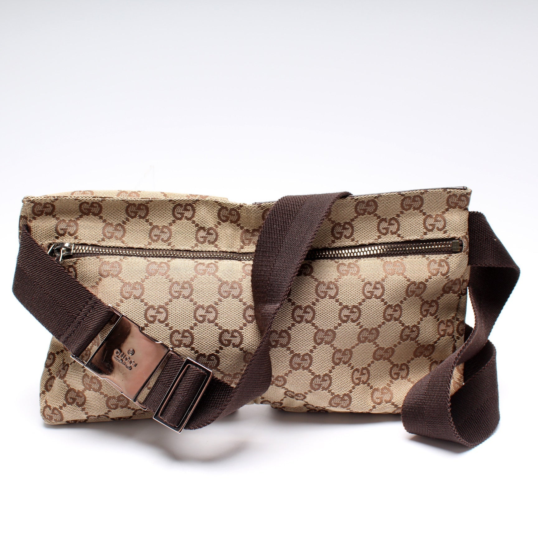 Gucci 28566 GG Canvas Wait Bag