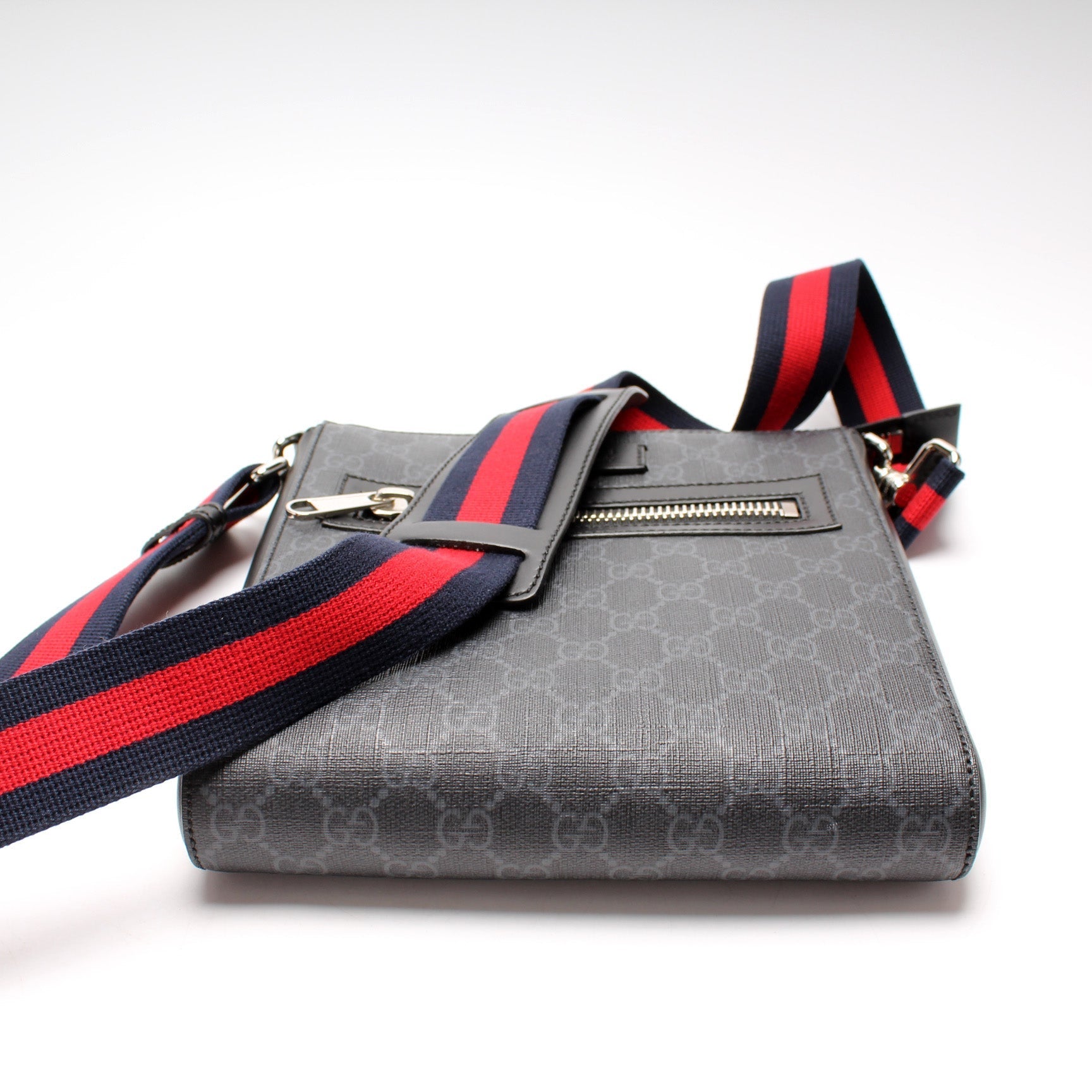 Gucci 523599 Supreme Messenger Bag