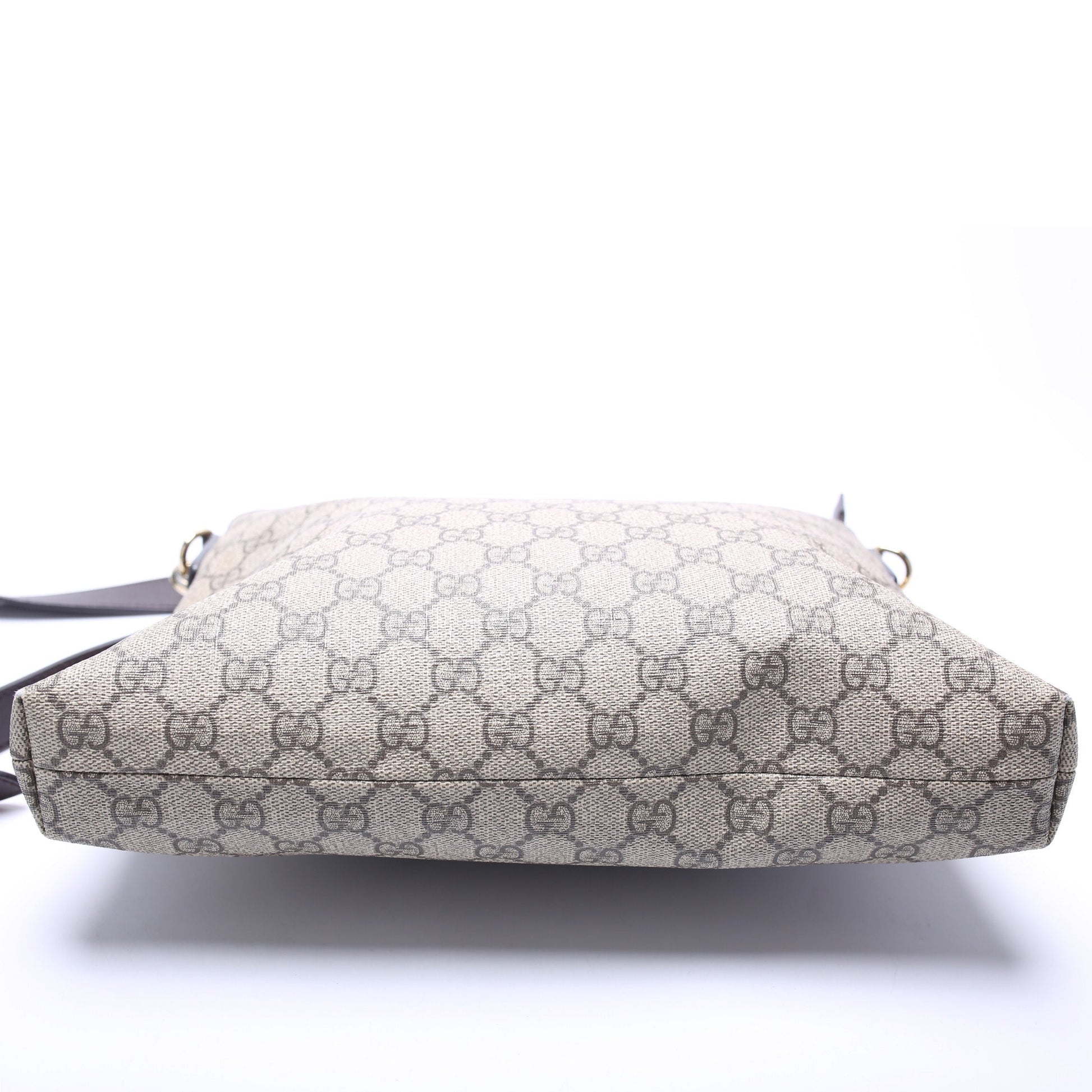 Gucci 388924 GG Supreme Crossbody Bag