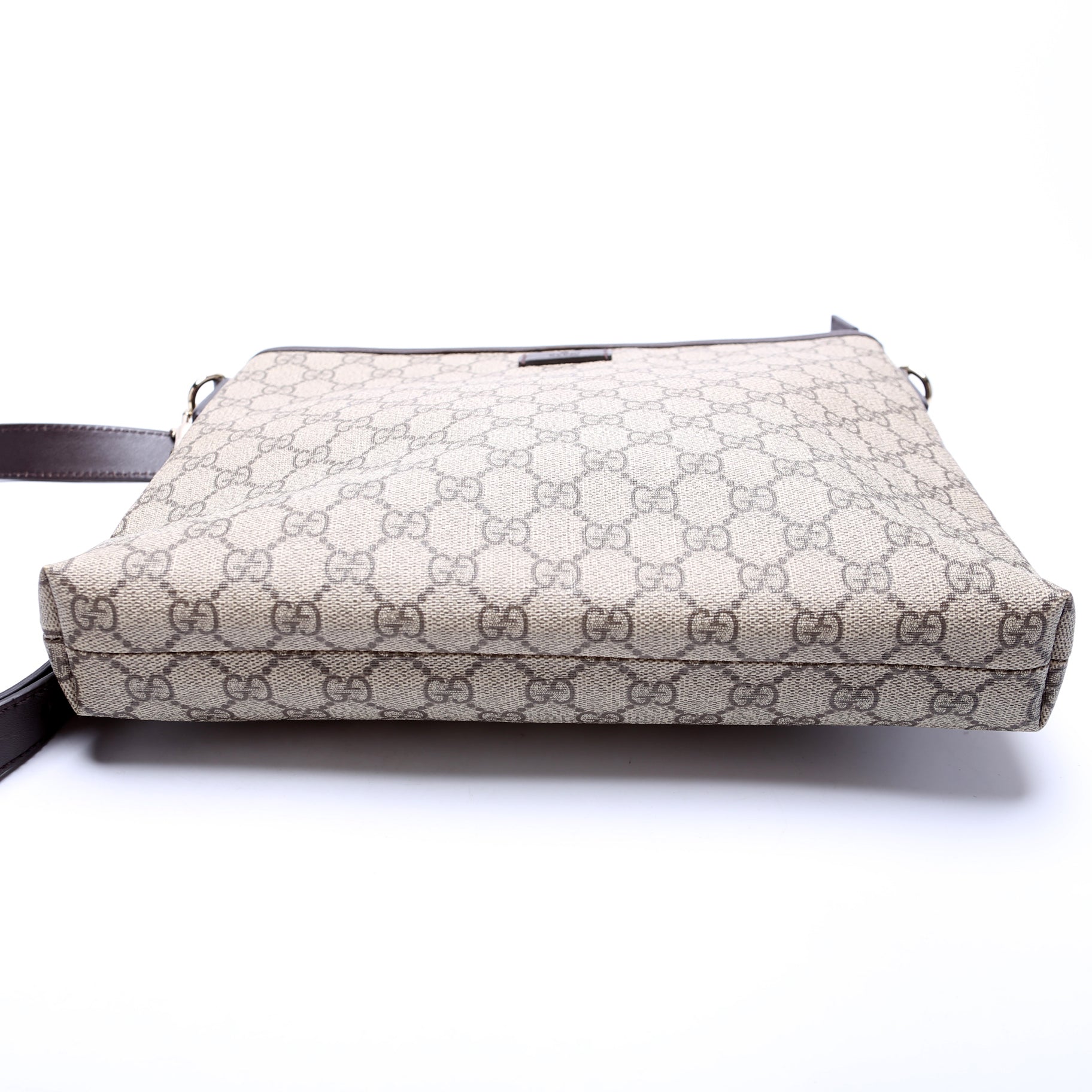 Gucci 388924 GG Supreme Crossbody Bag