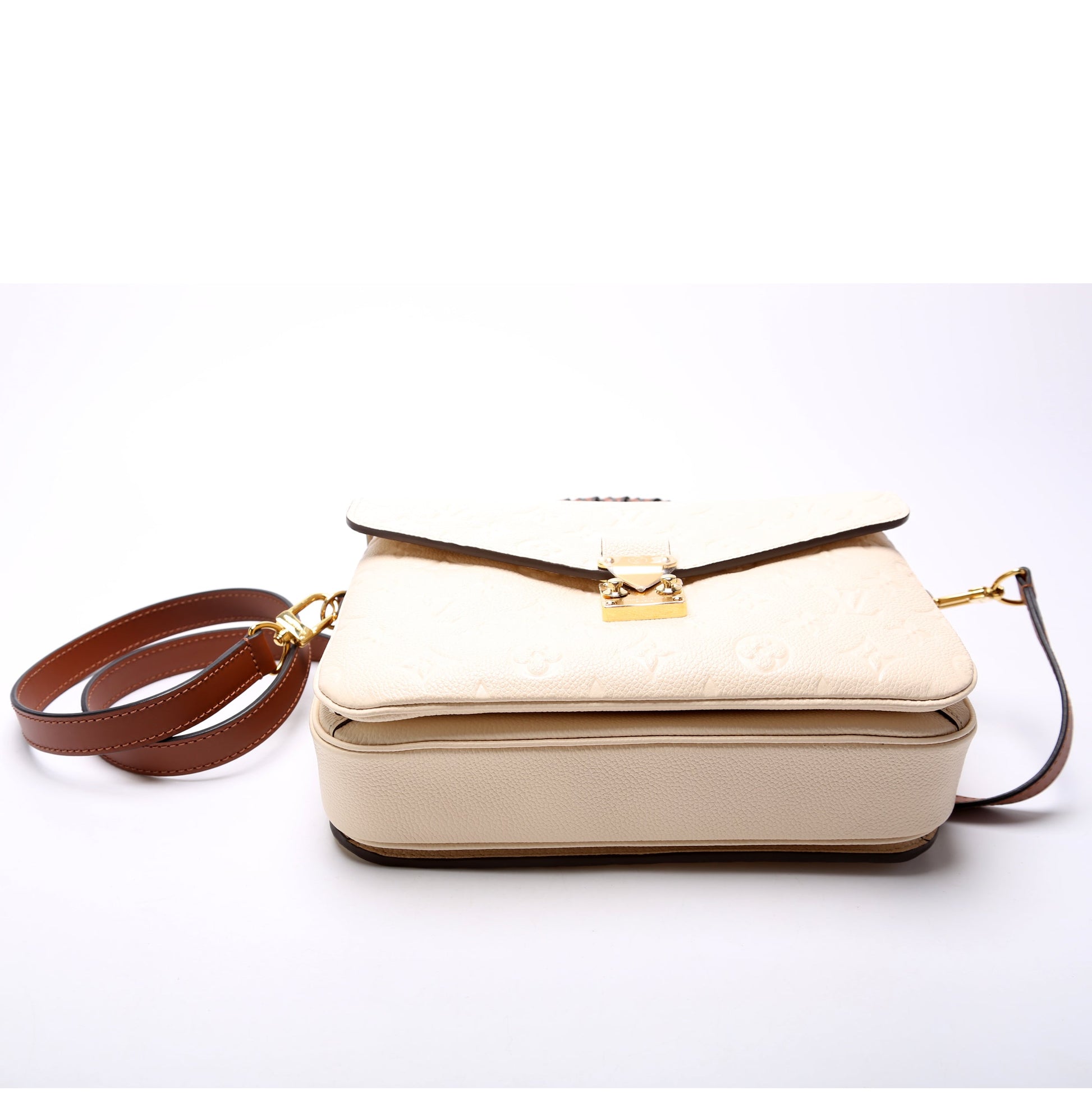 Louis Vuitton Pochette Metis Empreinte Braided