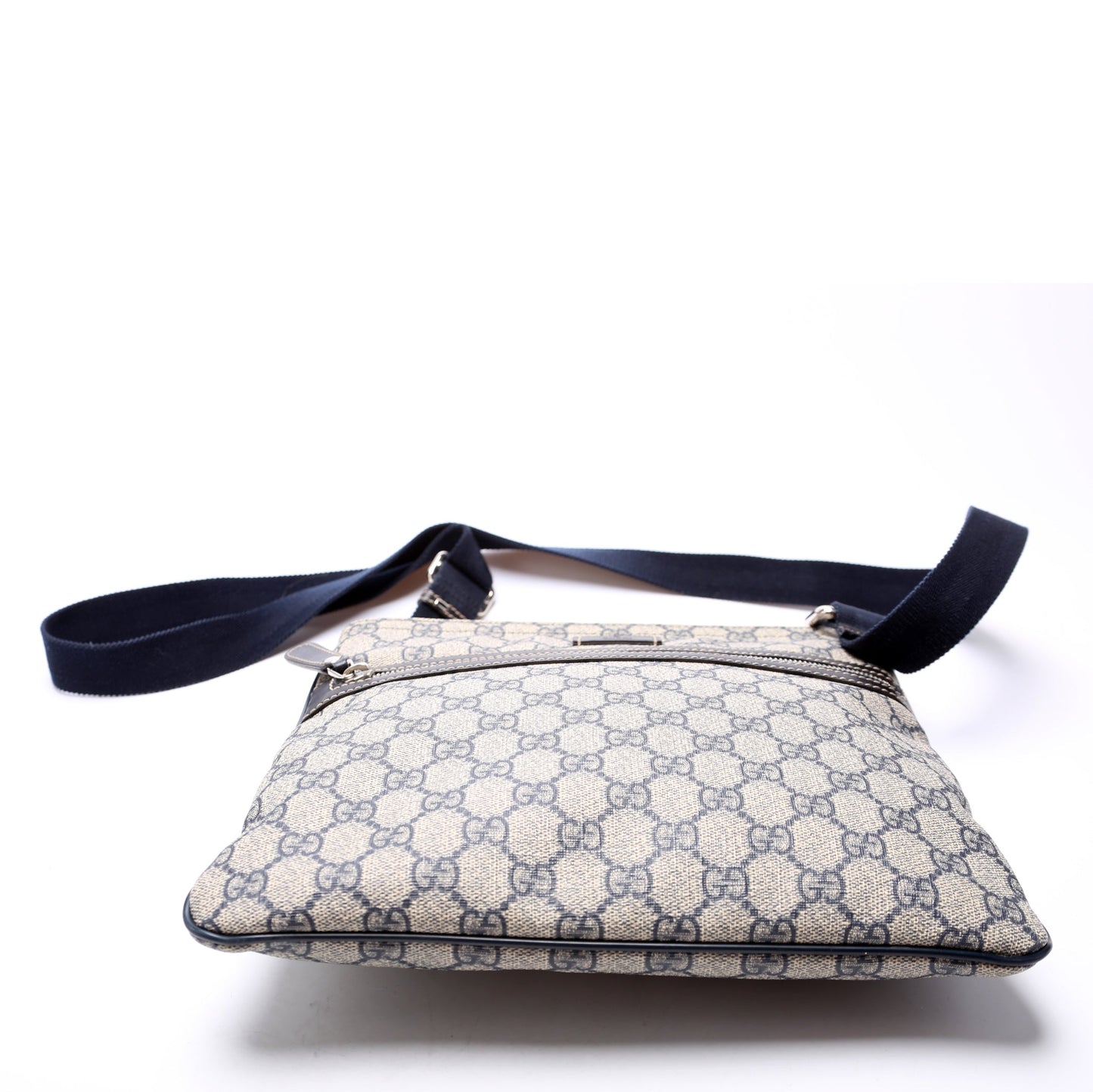 Gucci GG Supreme Flat Zip Messenger Bag