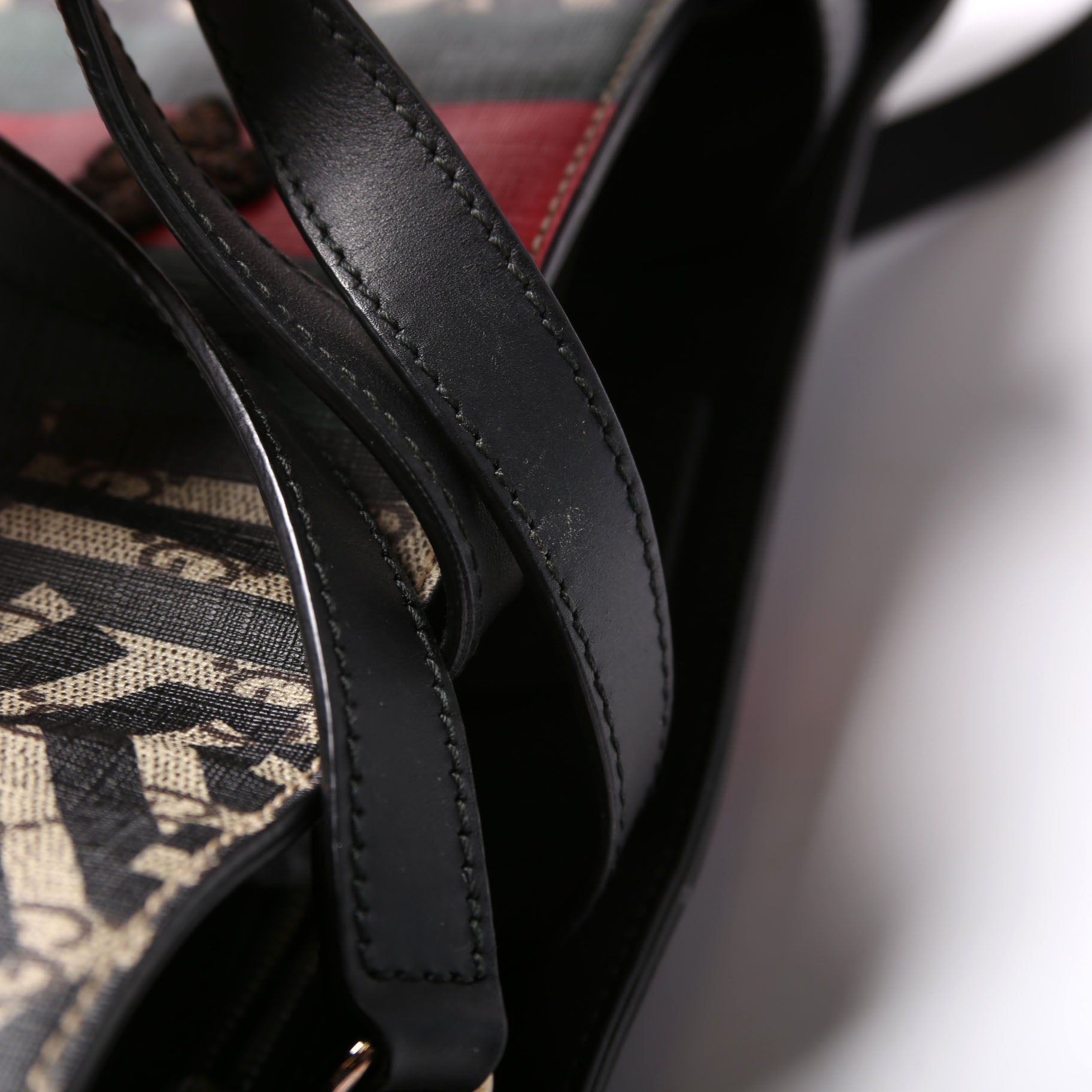 Gucci 450950 Soft GG Supreme Caleido Web Vertical Tote Black/Beige Bag
