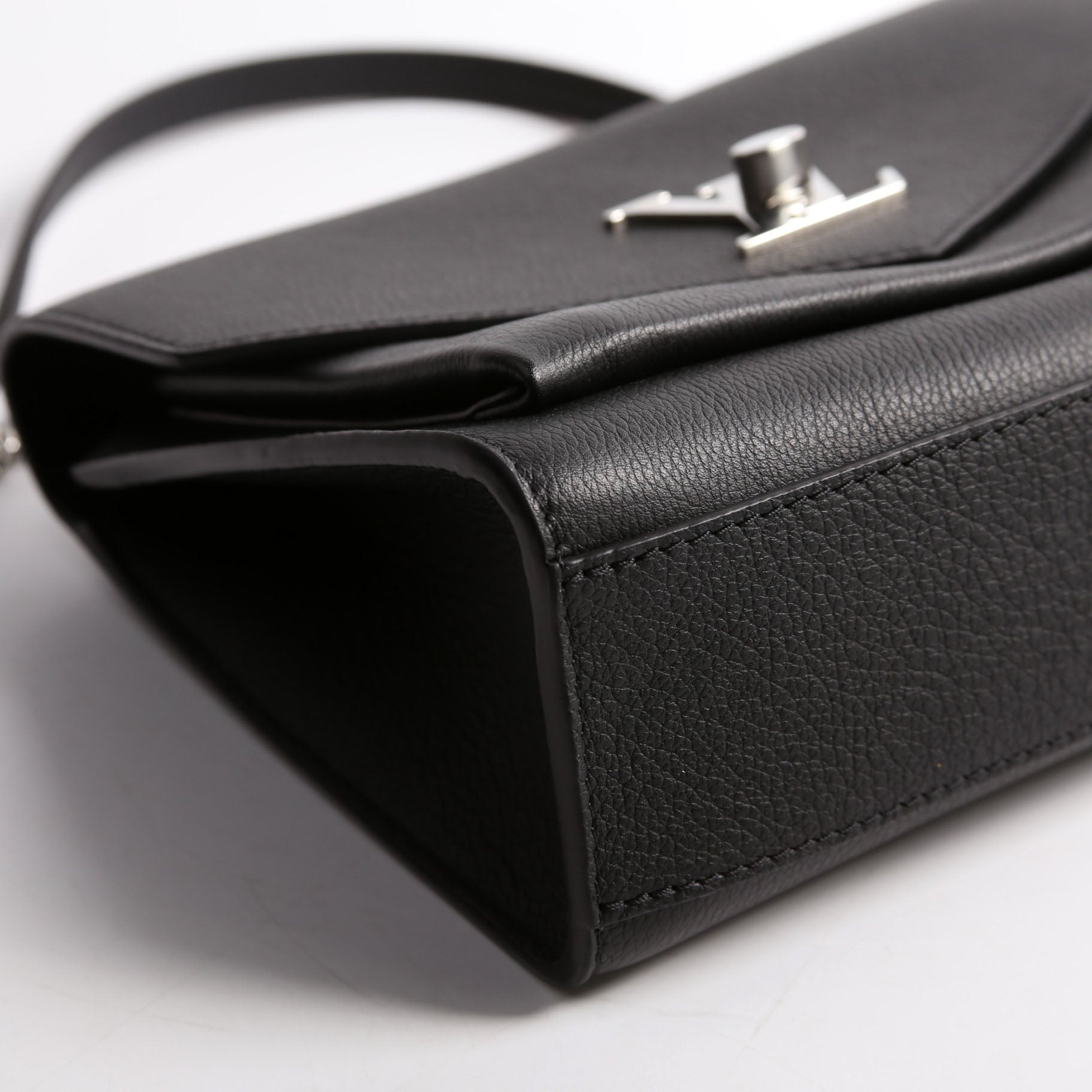Louis Vuitton MyLockMe Chain Bag Black