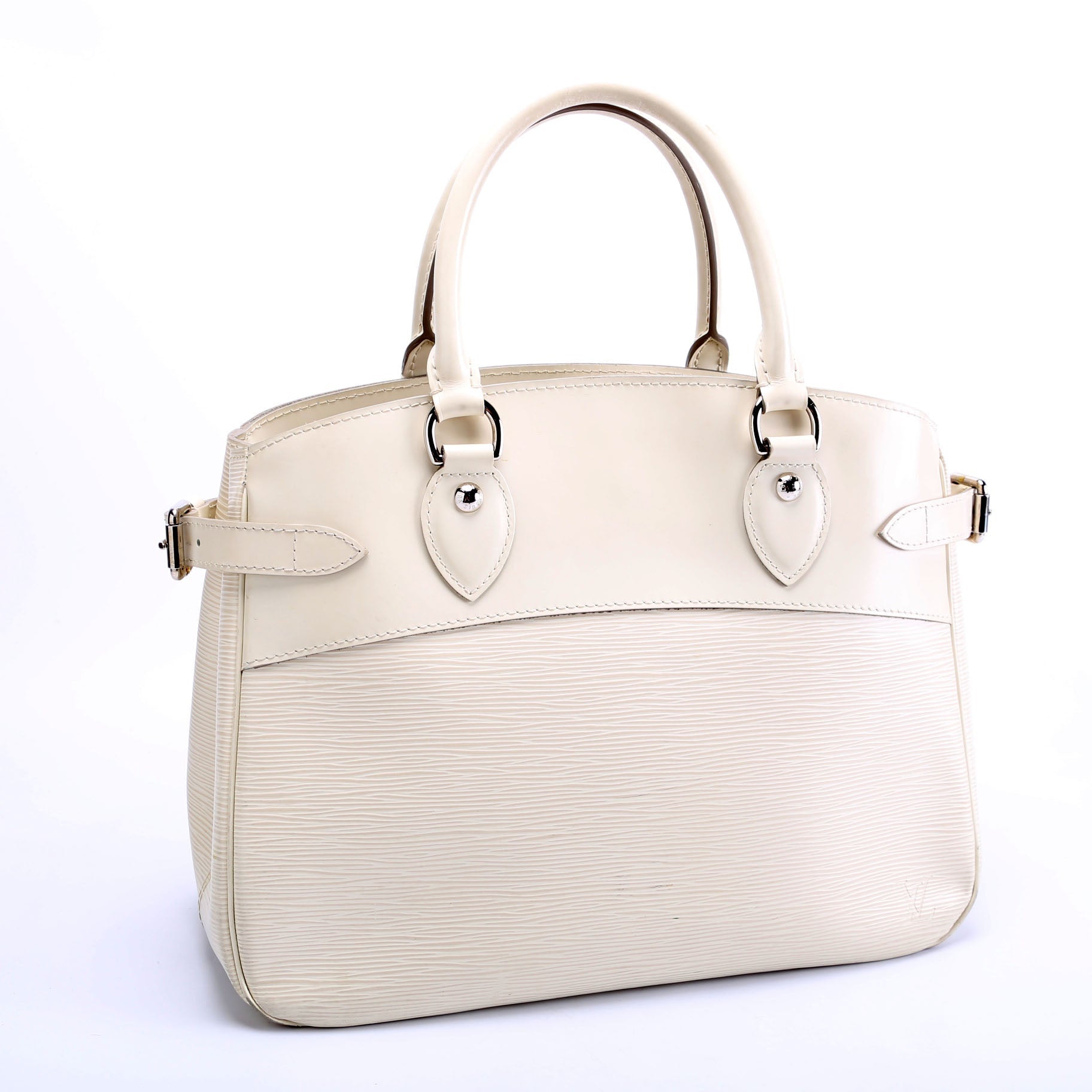Louis Vuitton Passy PM Epi White