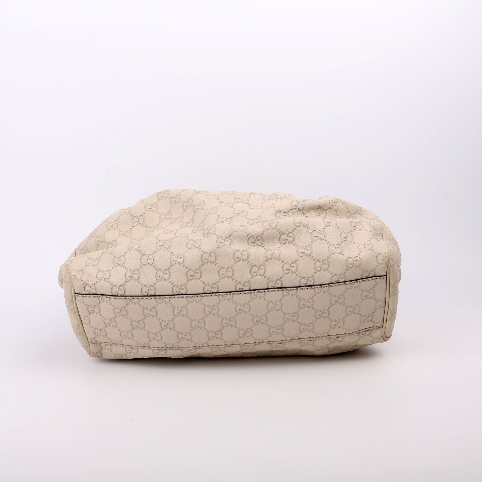 Gucci 211944 Sukey GG Leather Medium Cream Bag